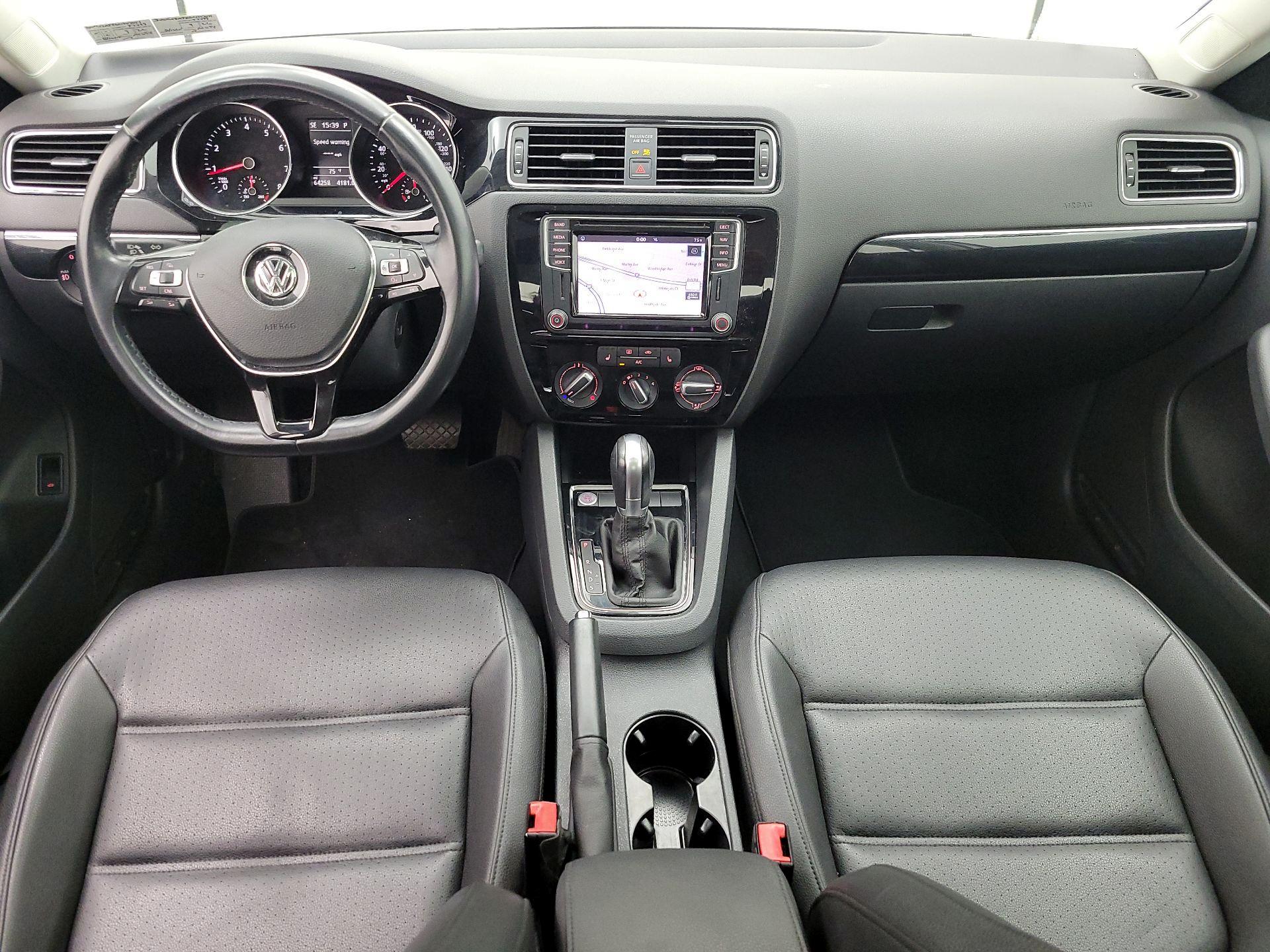 Thumbnail: 2016 Volkswagen Jetta - 9