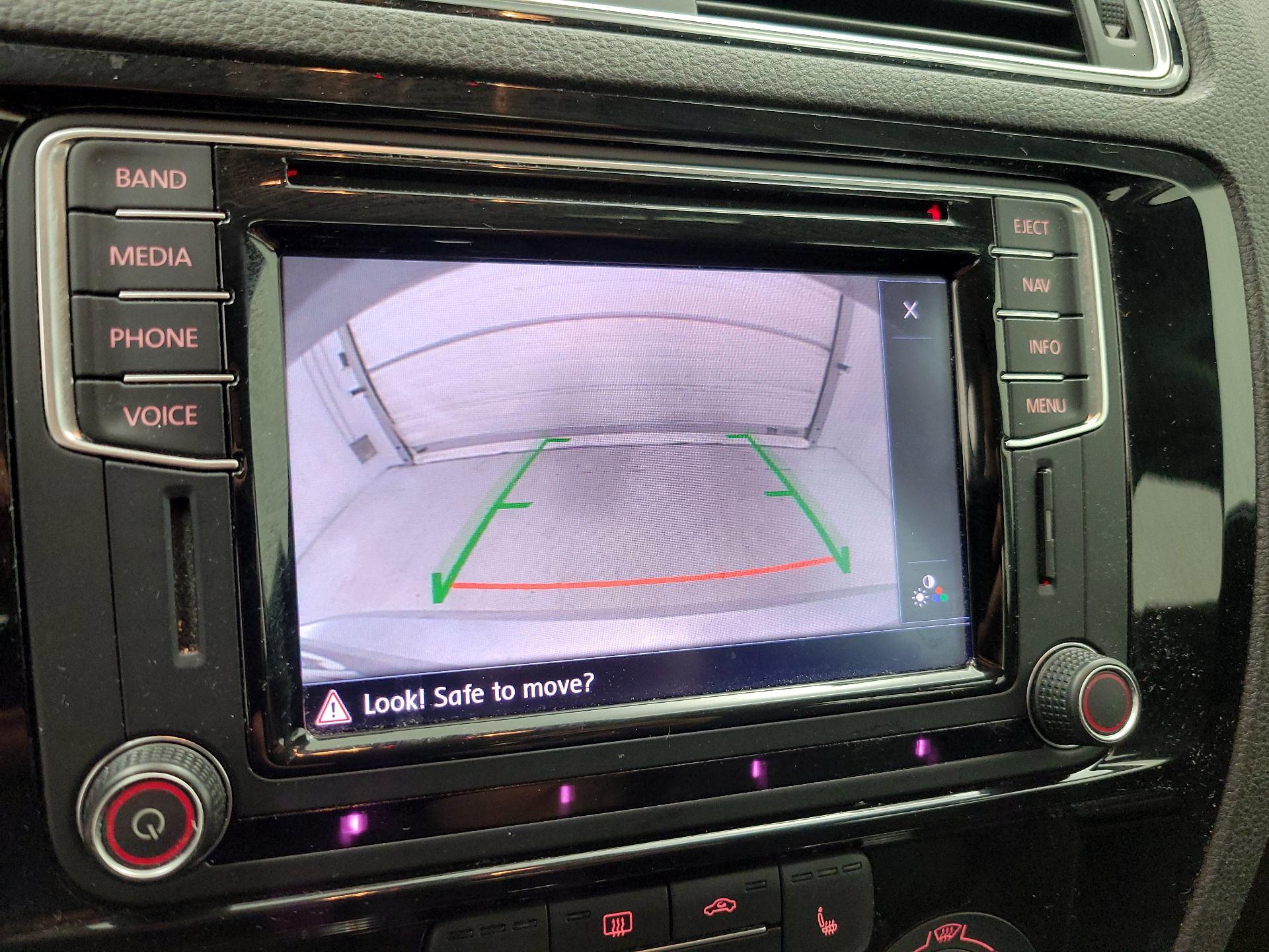 Thumbnail: 2016 Volkswagen Jetta - 15