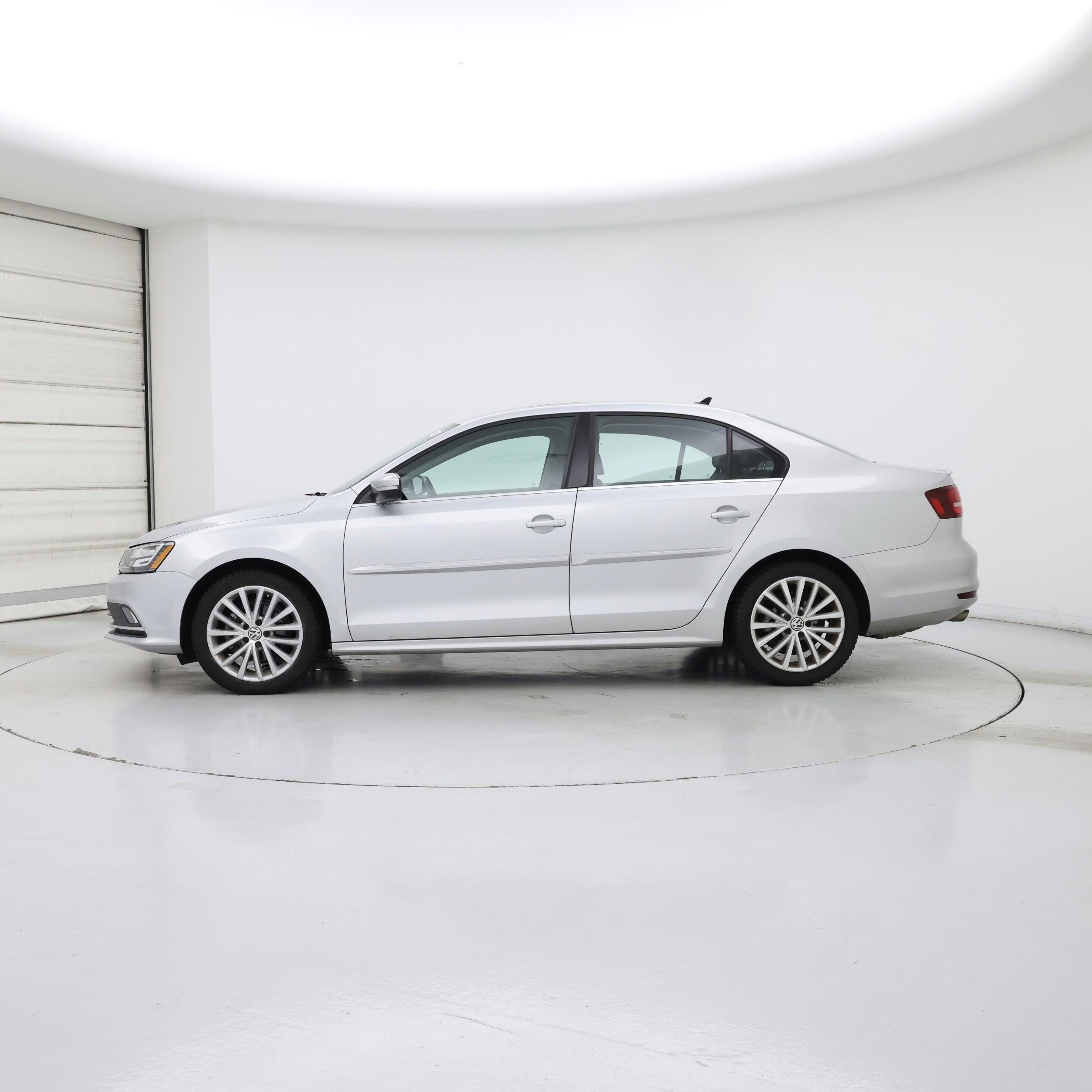 Thumbnail: 2016 Volkswagen Jetta - 3