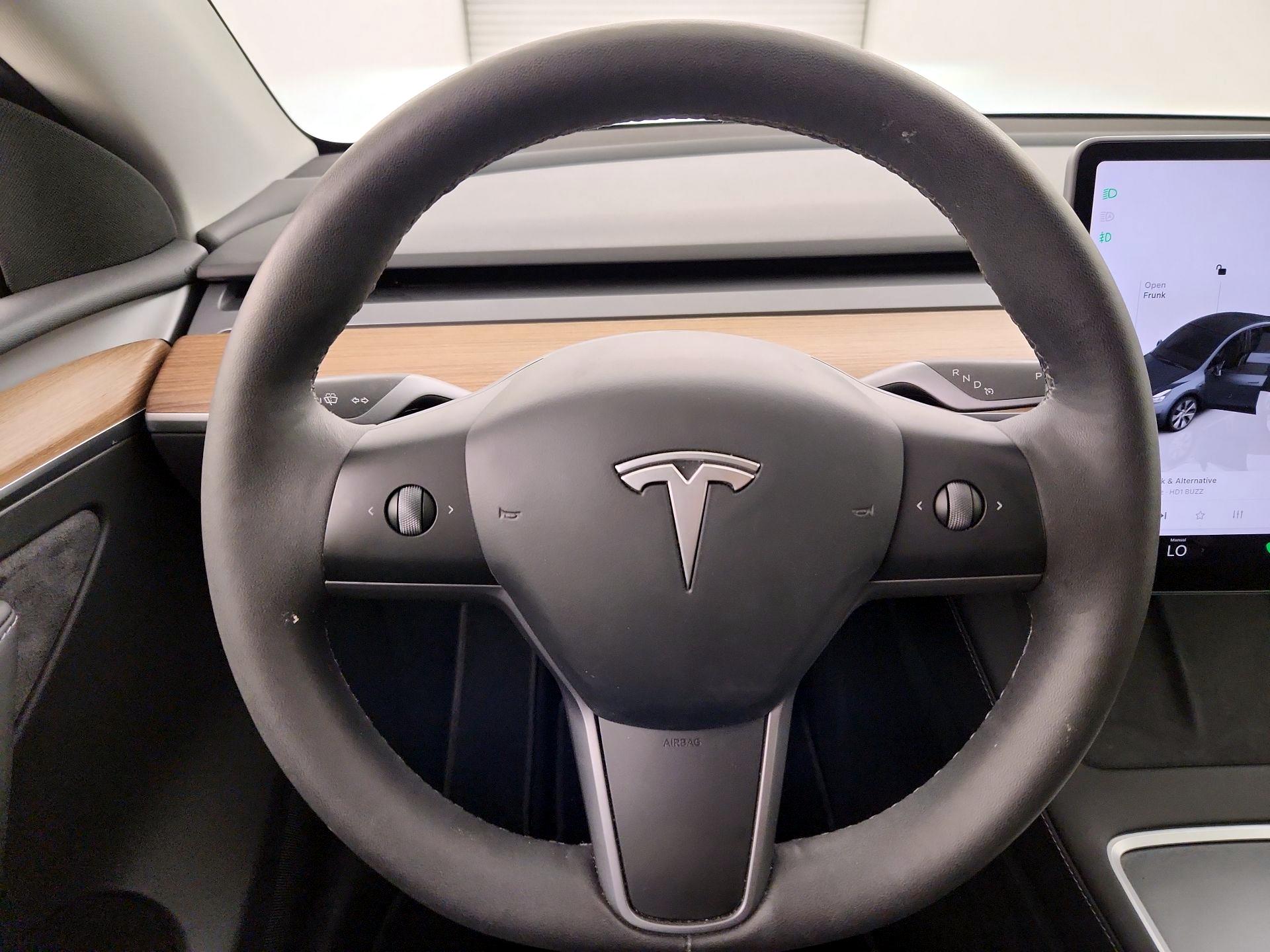 Thumbnail: 2023 Tesla Model Y - 10