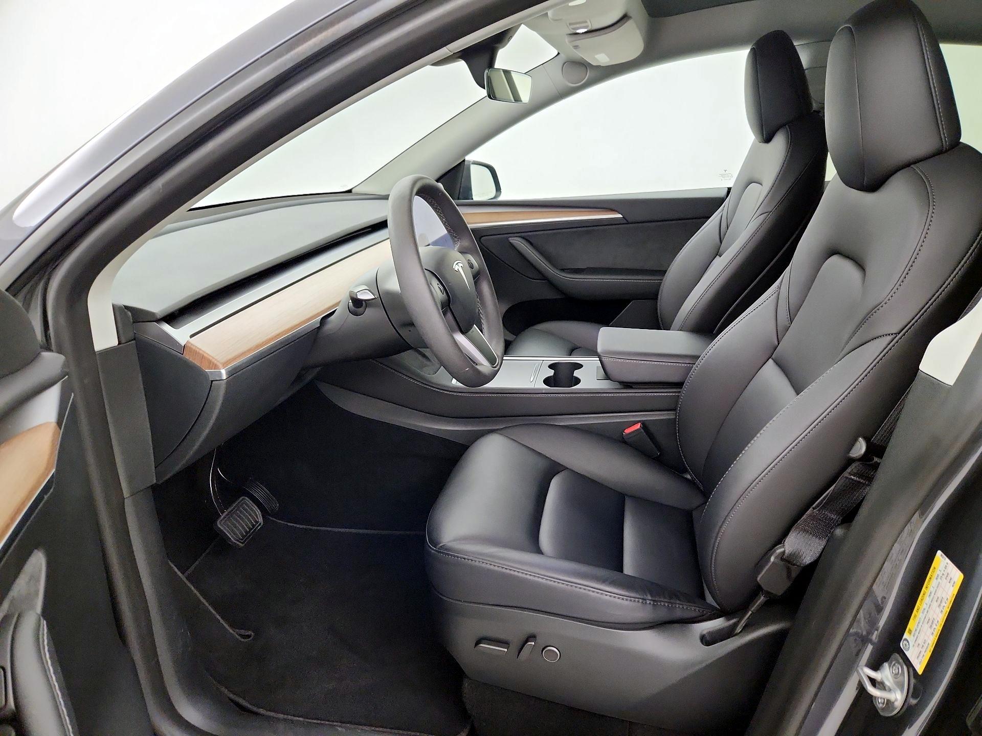 Thumbnail: 2023 Tesla Model Y - 11