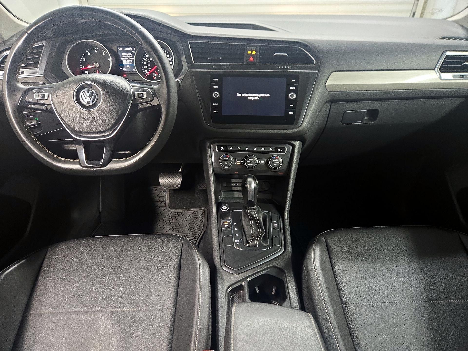 Thumbnail: 2021 Volkswagen Tiguan - 9