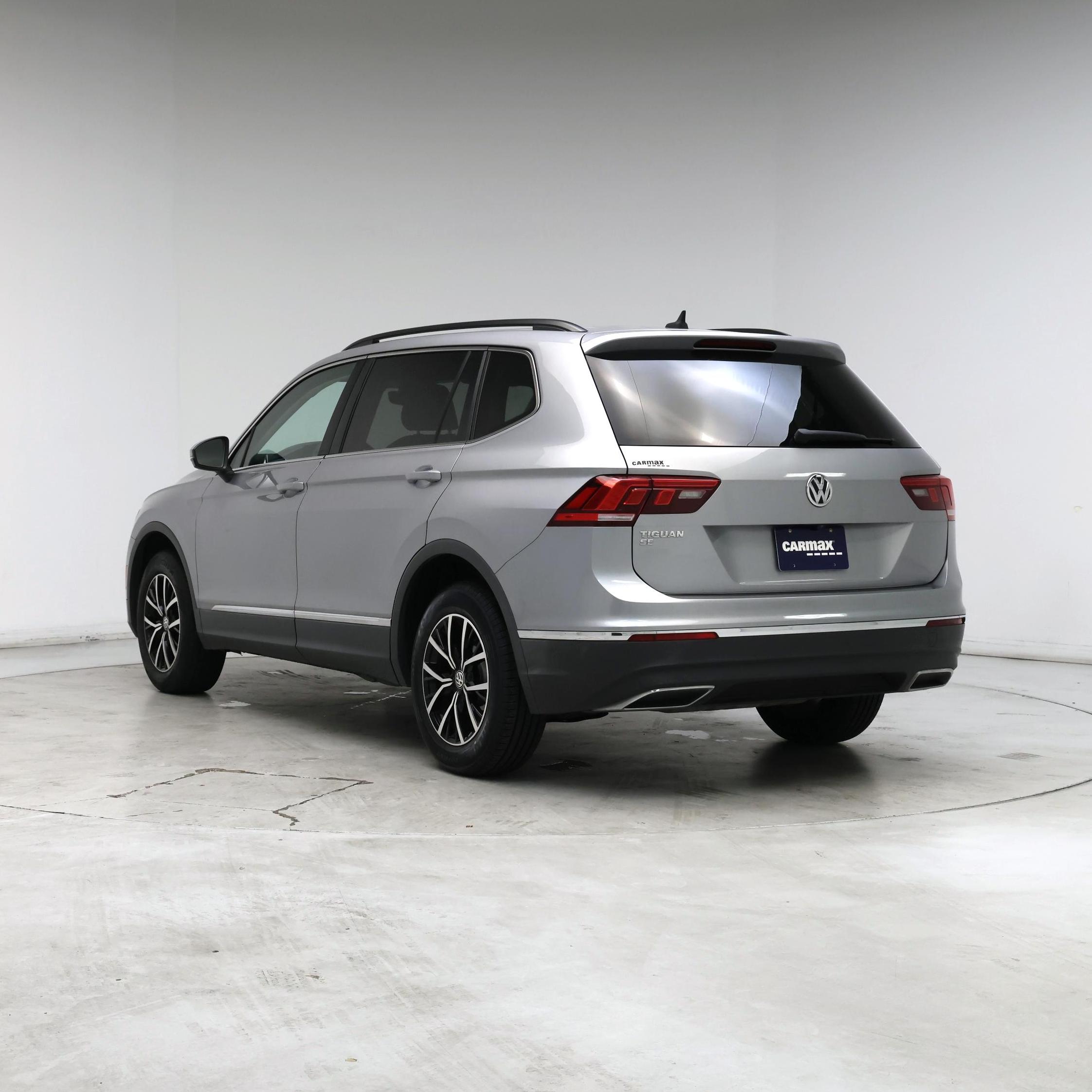Thumbnail: 2021 Volkswagen Tiguan - 2