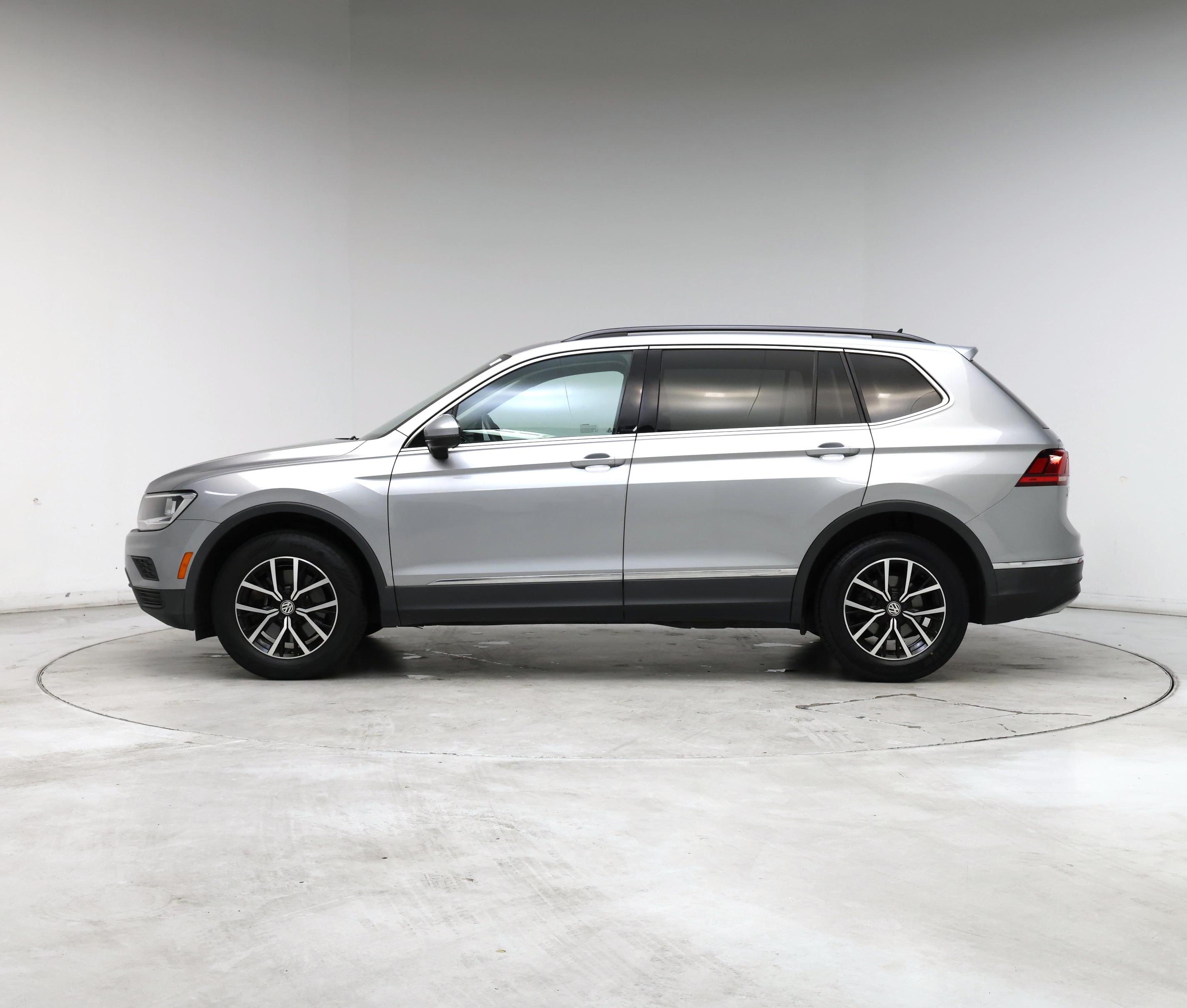 Thumbnail: 2021 Volkswagen Tiguan - 3