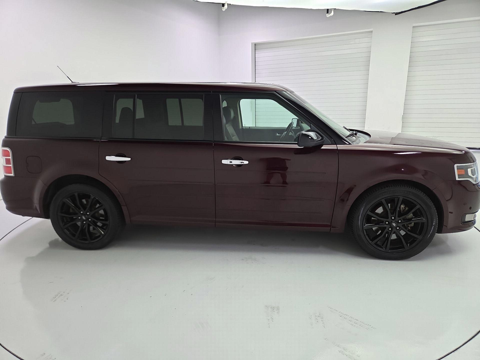 Thumbnail: 2017 Ford Flex - 4