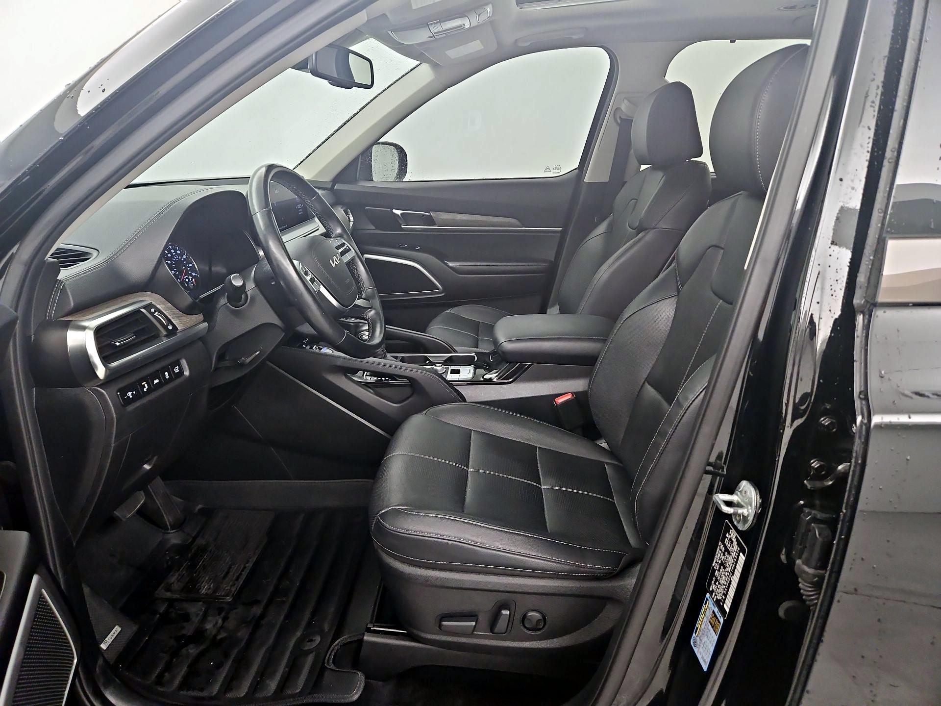 Thumbnail: 2022 Kia Telluride - 11