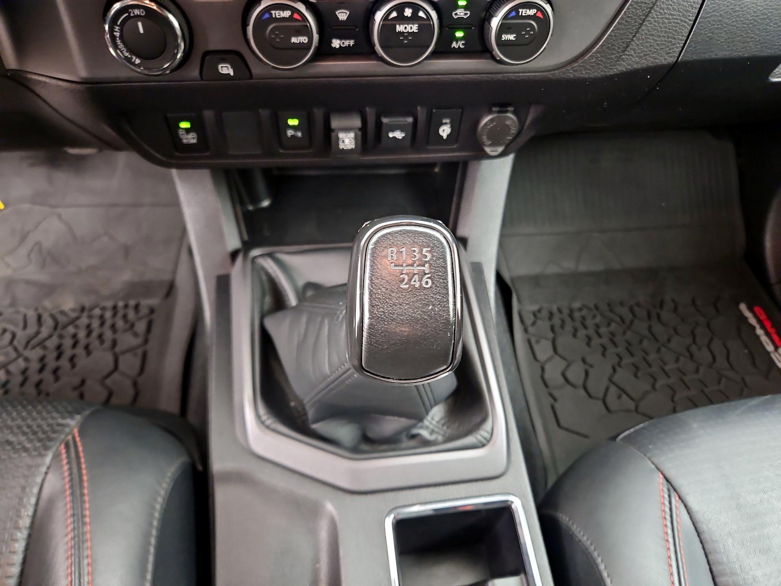 2023 Toyota Tacoma TRD Pro - Photo 16