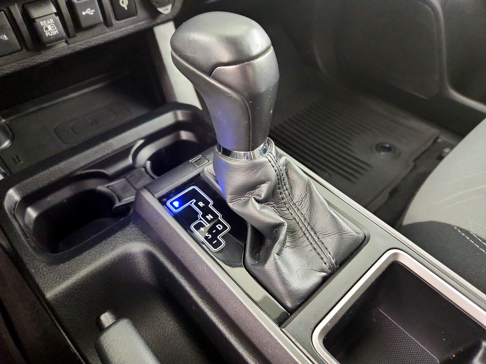 Thumbnail: 2021 Toyota Tacoma - 15