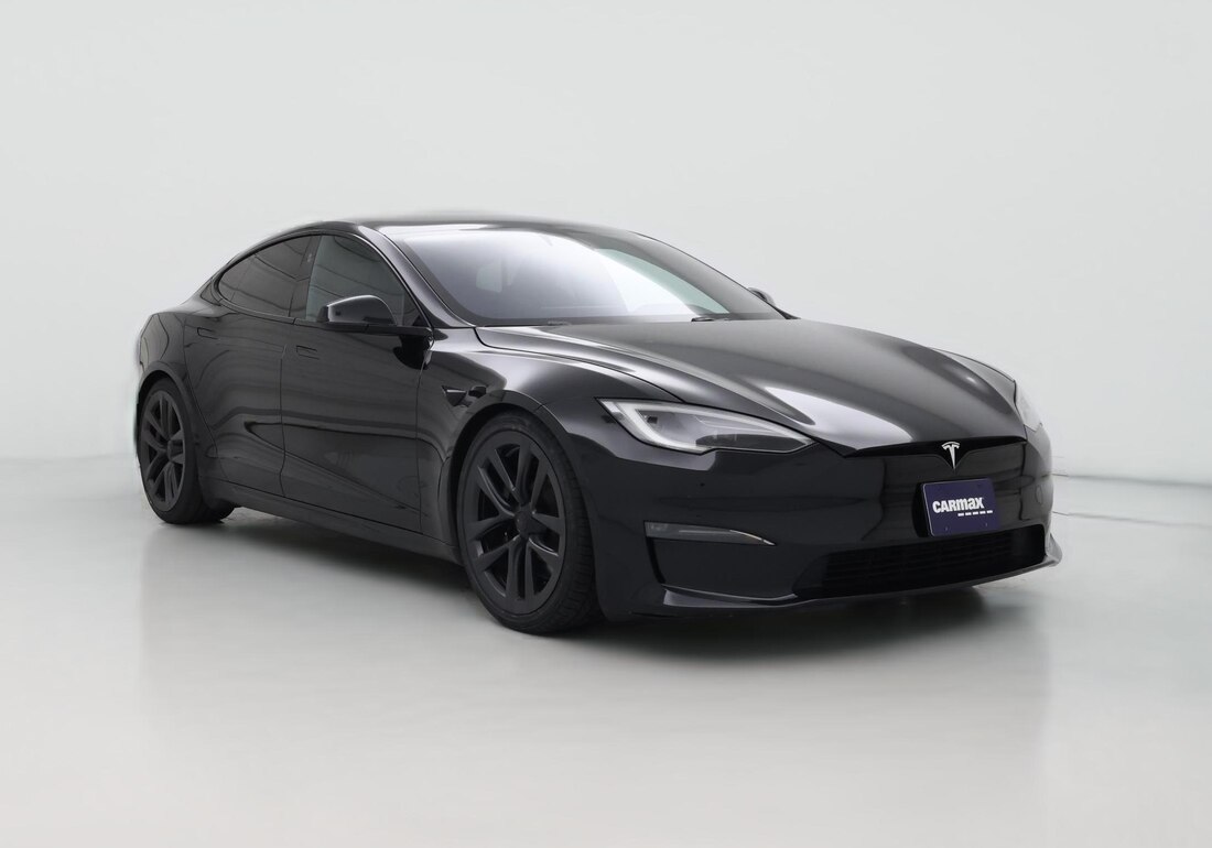 2022 Tesla Model S Long Range in Black — CarMax photo
