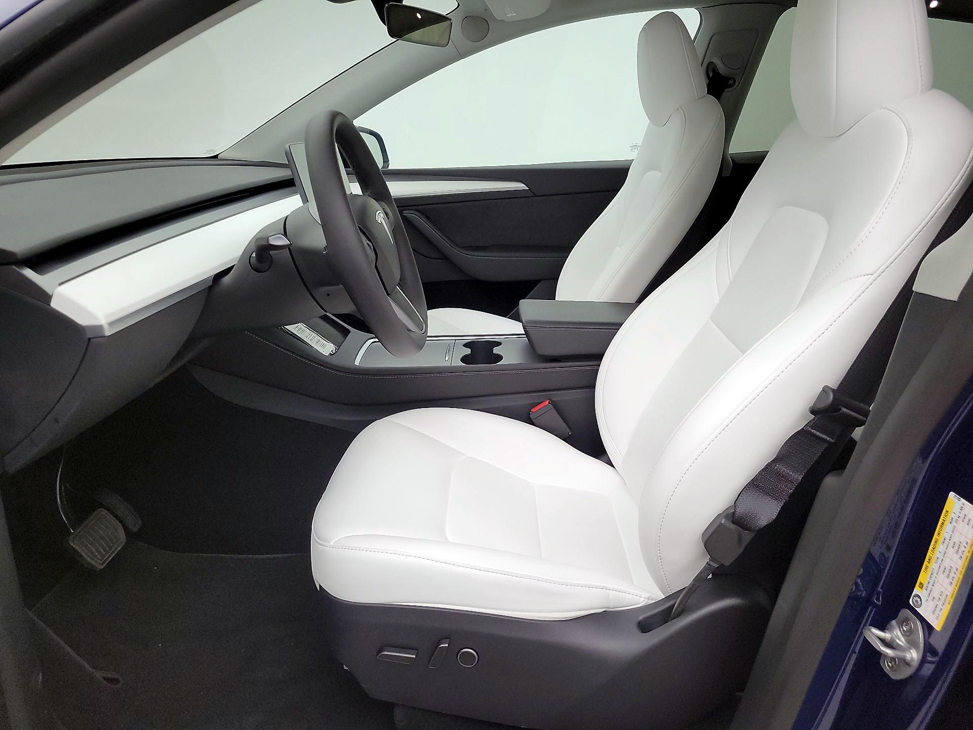 Thumbnail: 2025 Tesla Model Y - 9