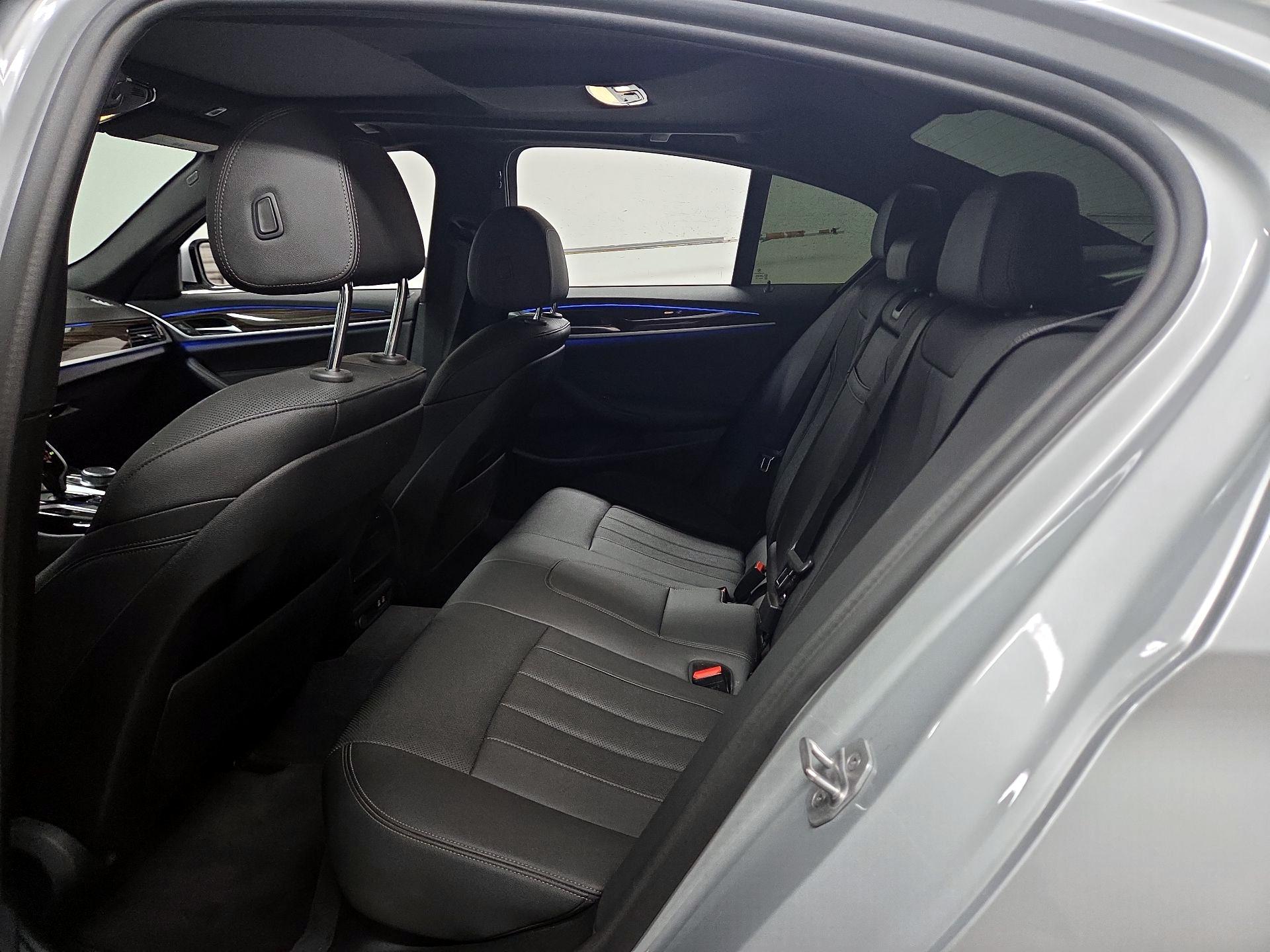 Thumbnail: 2021 BMW 5 Series - 18