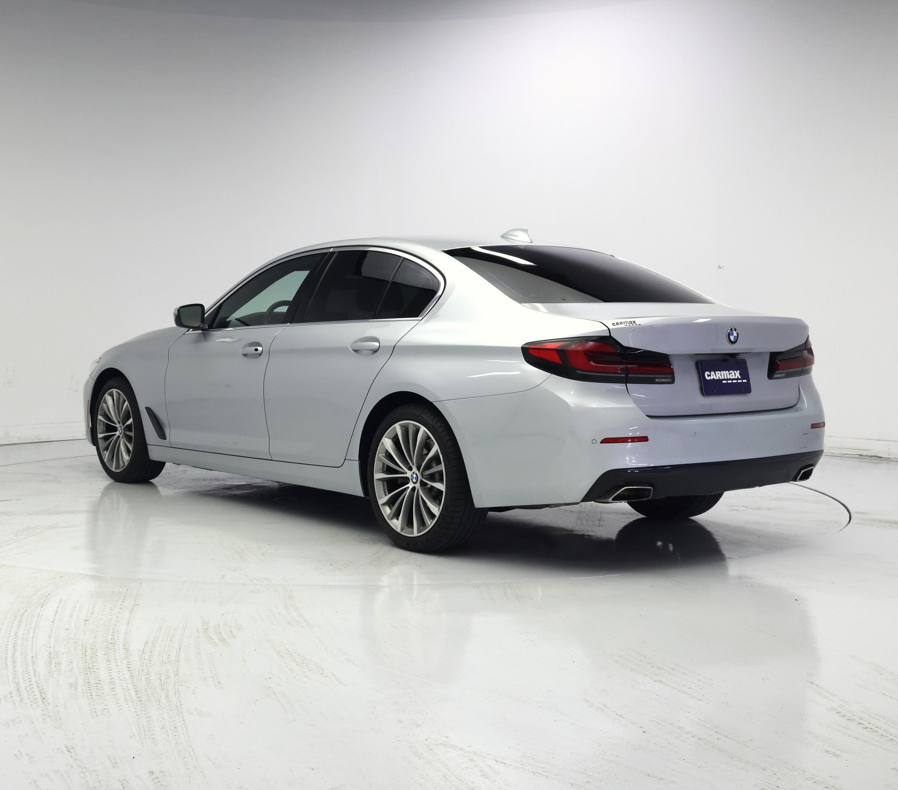 Thumbnail: 2021 BMW 5 Series - 2