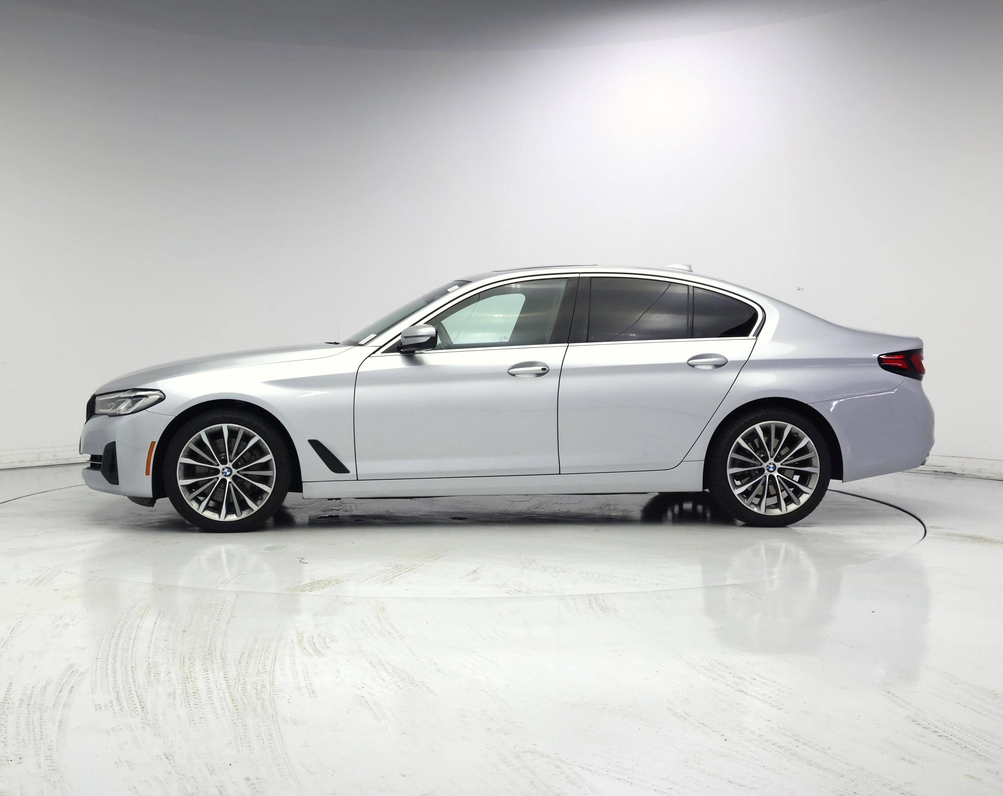 Thumbnail: 2021 BMW 5 Series - 3