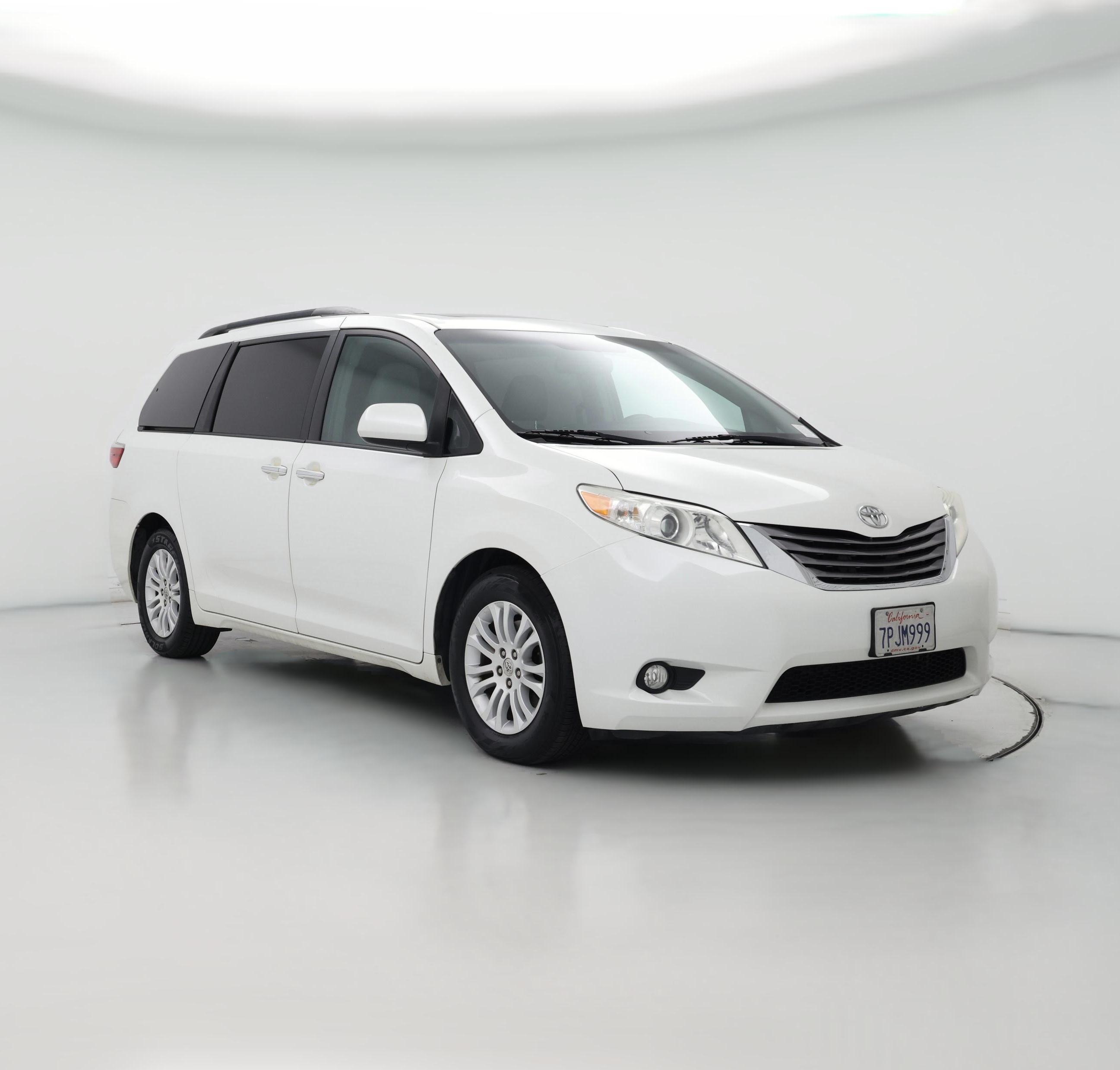 Thumbnail: 2015 Toyota Sienna - 1