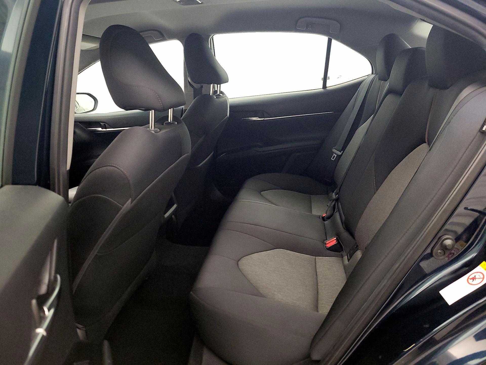 Thumbnail: 2019 Toyota Camry - 19