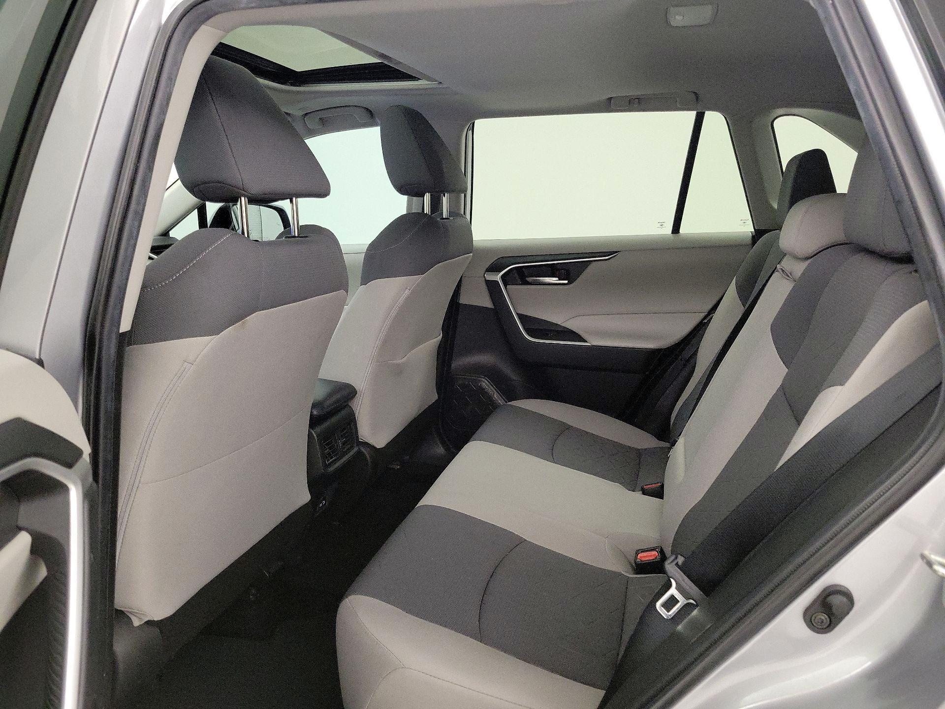 Thumbnail: 2023 Toyota RAV4 - 20