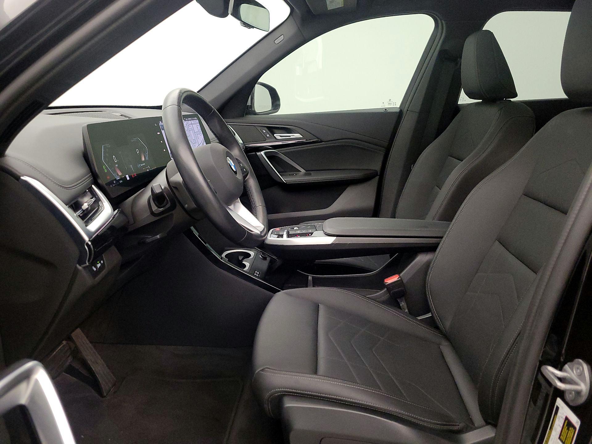 Thumbnail: 2023 BMW X1 - 11