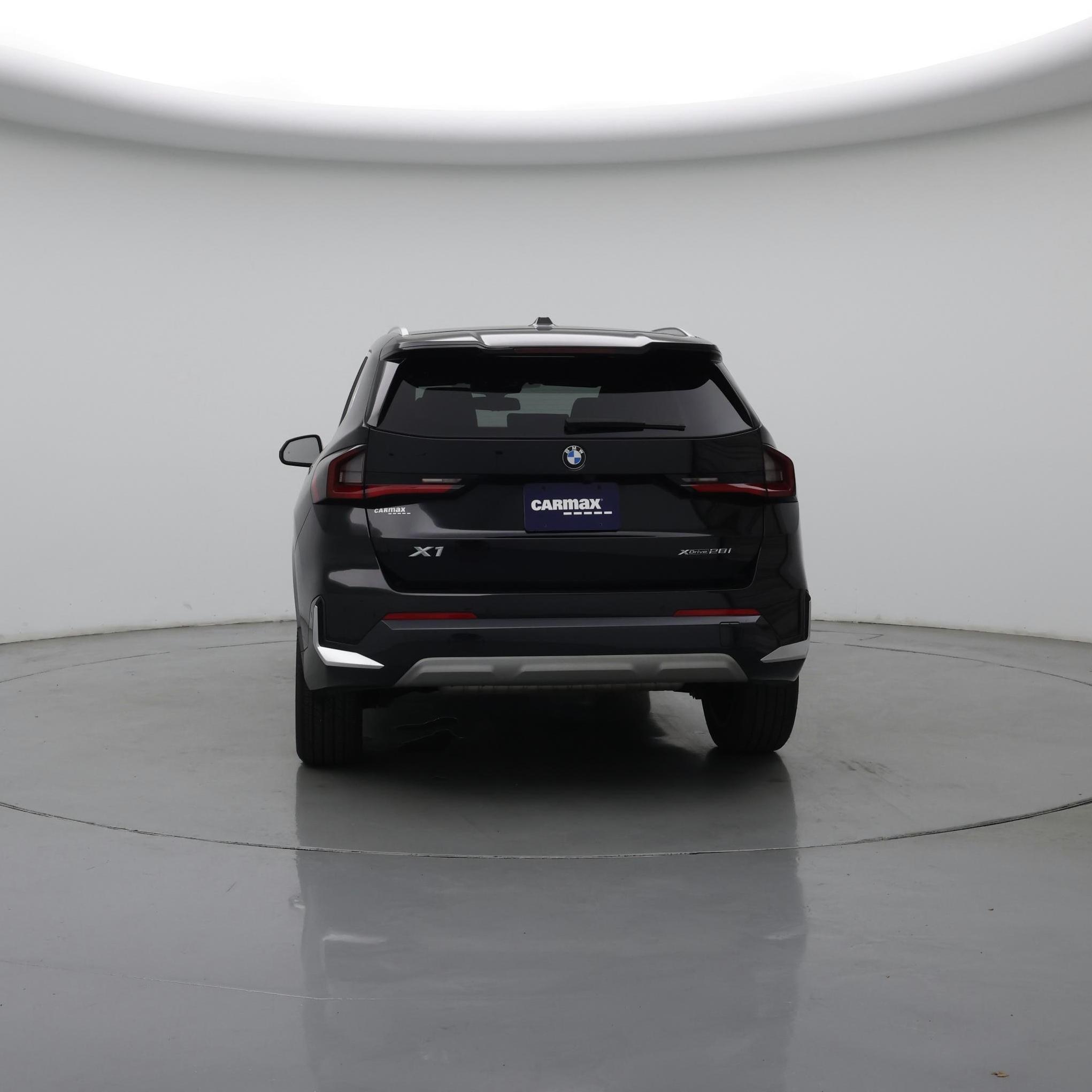 Thumbnail: 2023 BMW X1 - 6