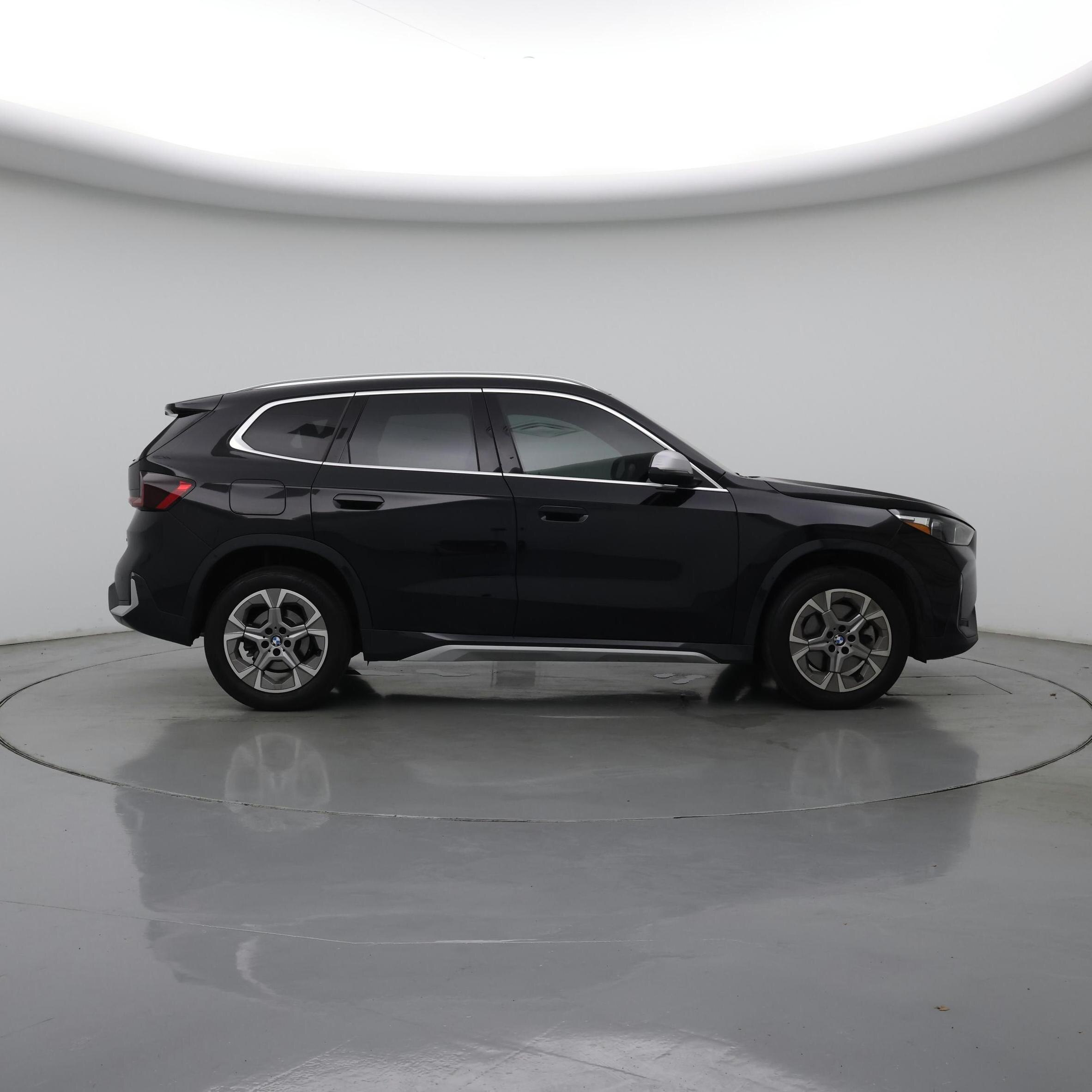 Thumbnail: 2023 BMW X1 - 7