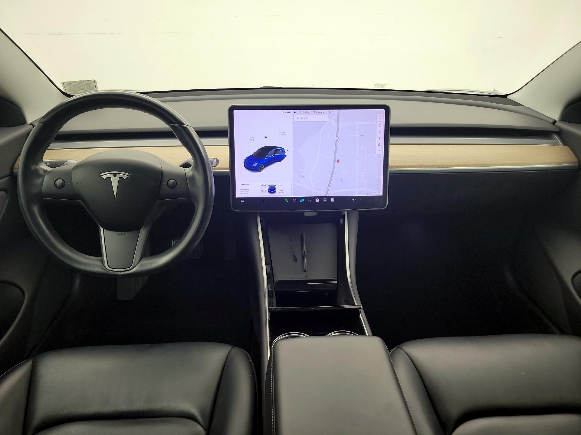 Thumbnail: 2019 Tesla Model 3 - 9