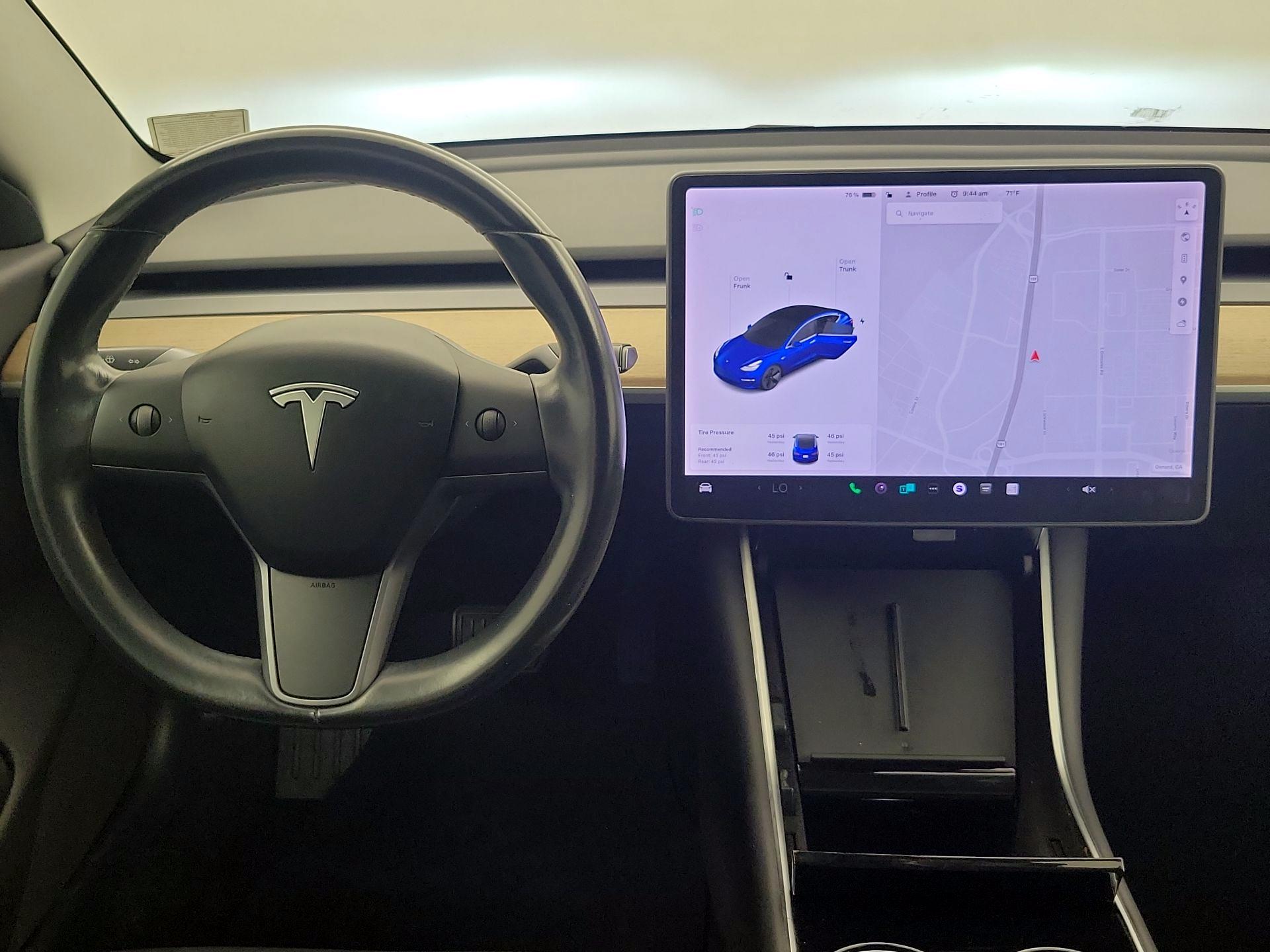 Thumbnail: 2019 Tesla Model 3 - 10