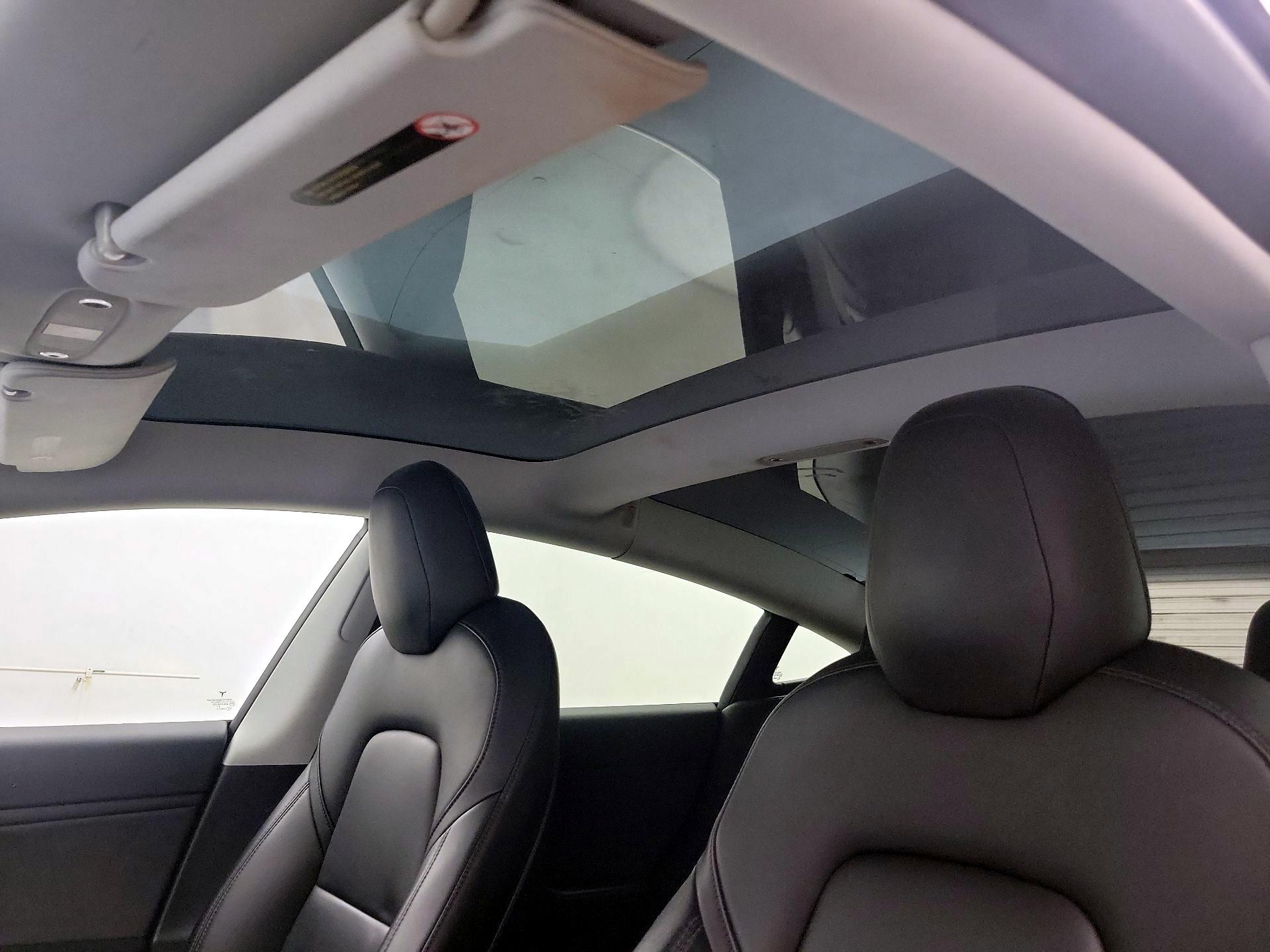 Thumbnail: 2019 Tesla Model 3 - 19