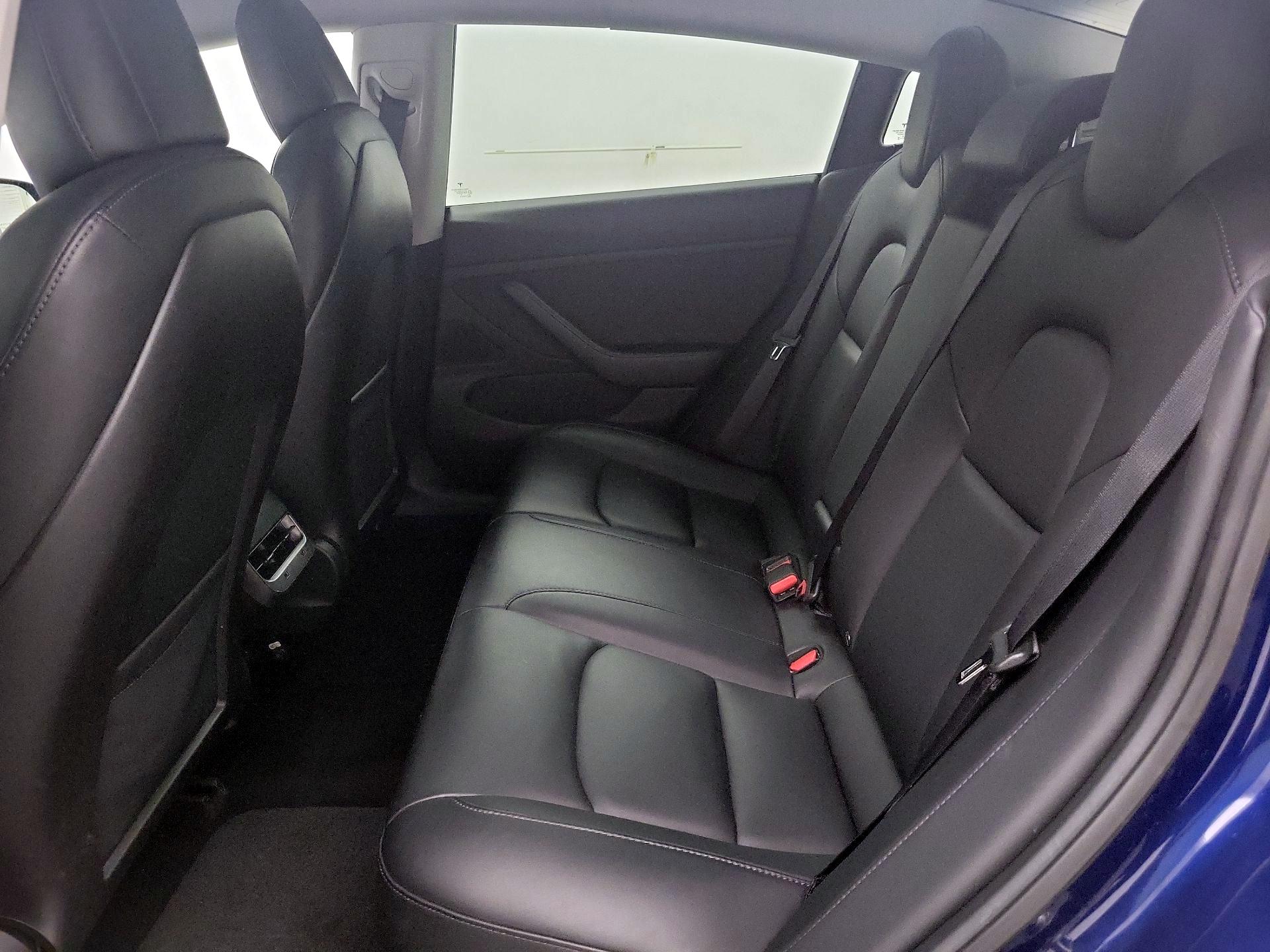Thumbnail: 2019 Tesla Model 3 - 20