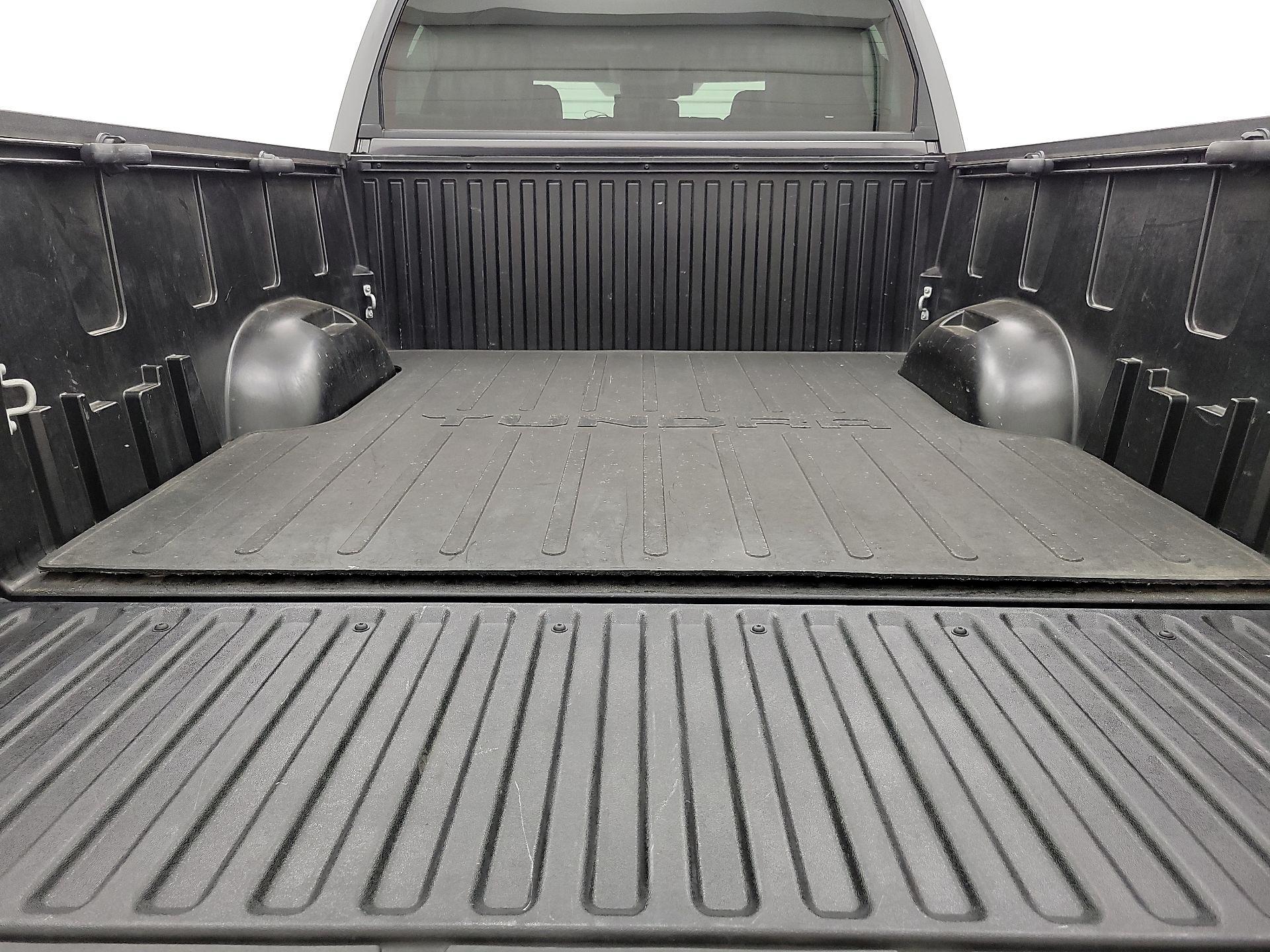Thumbnail: 2022 Toyota Tundra - 20