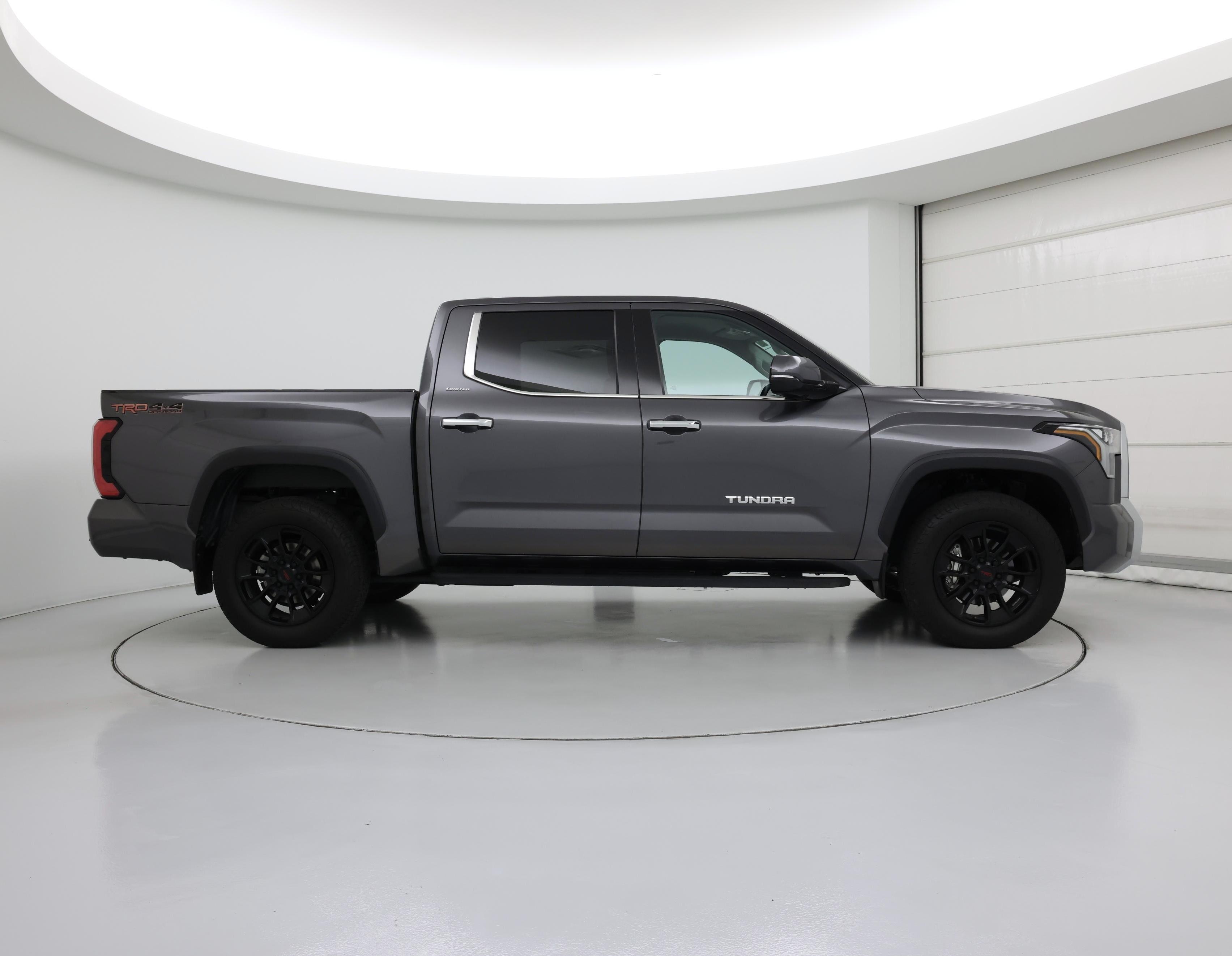 Thumbnail: 2022 Toyota Tundra - 7