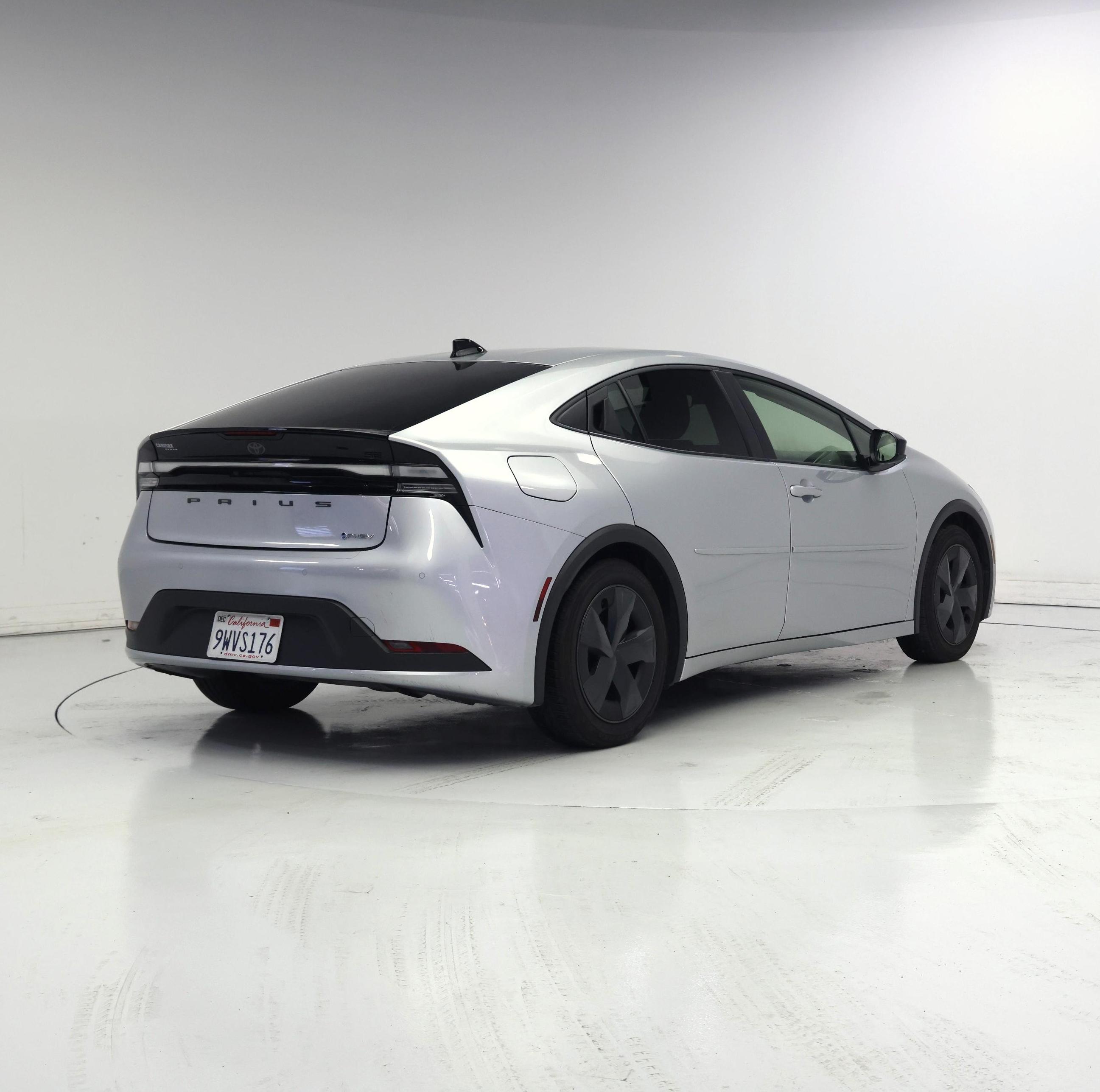 Thumbnail: 2026 Toyota Prius - 8