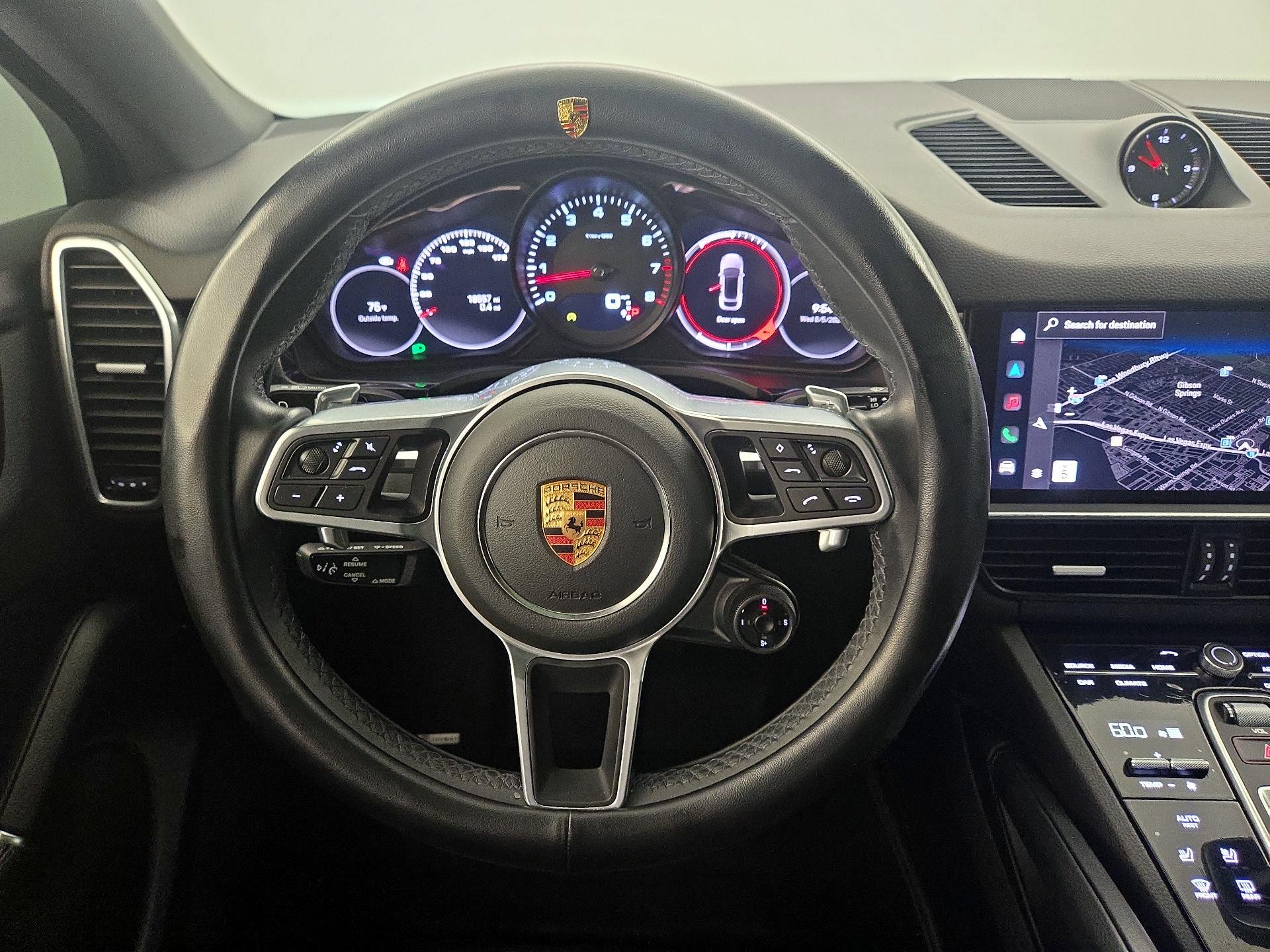 Thumbnail: 2023 Porsche Cayenne - 10