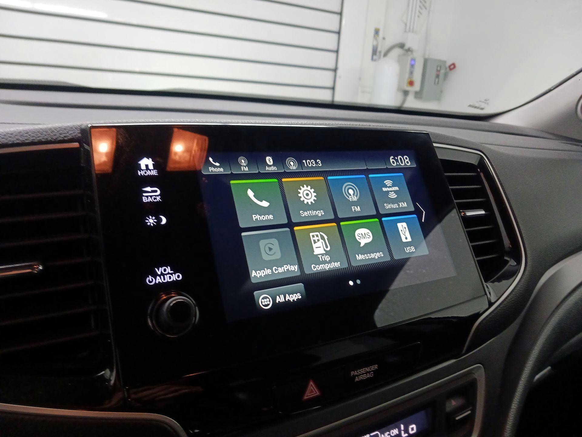 Thumbnail: 2019 Honda Pilot - 11