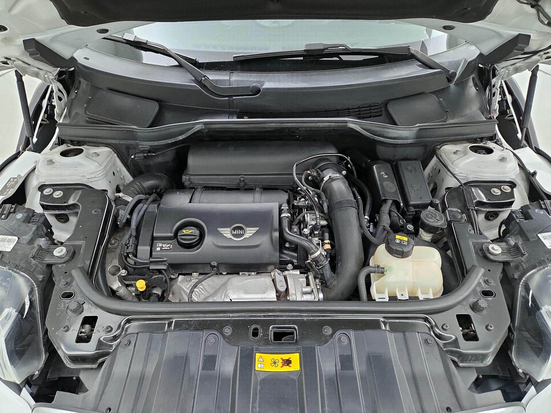 Thumbnail: 2016 MINI Cooper Countryman - 19