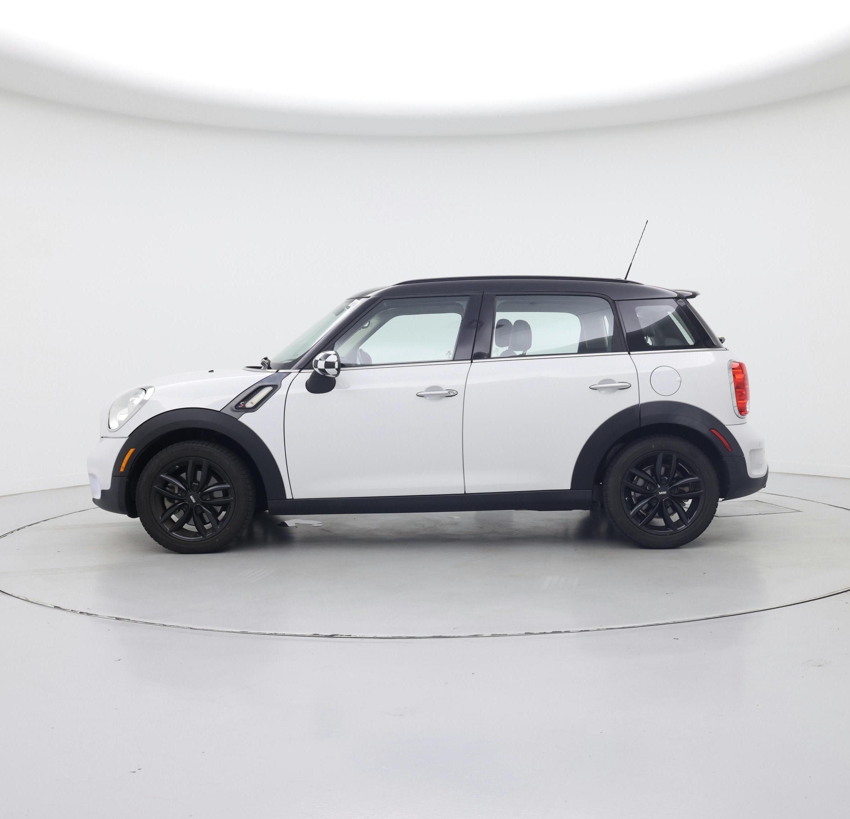 Thumbnail: 2016 MINI Cooper Countryman - 3