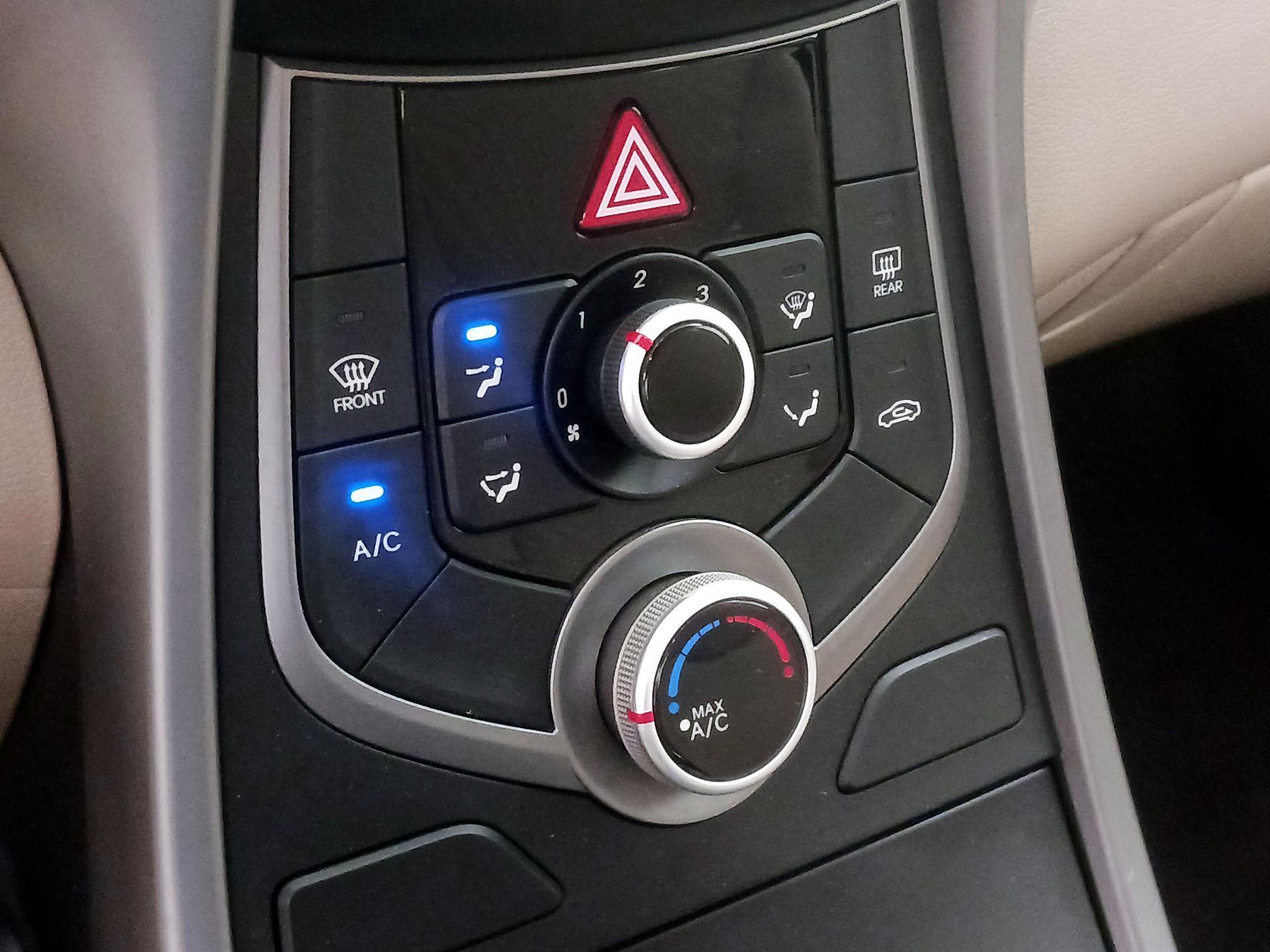 Thumbnail: 2016 Hyundai Elantra - 16