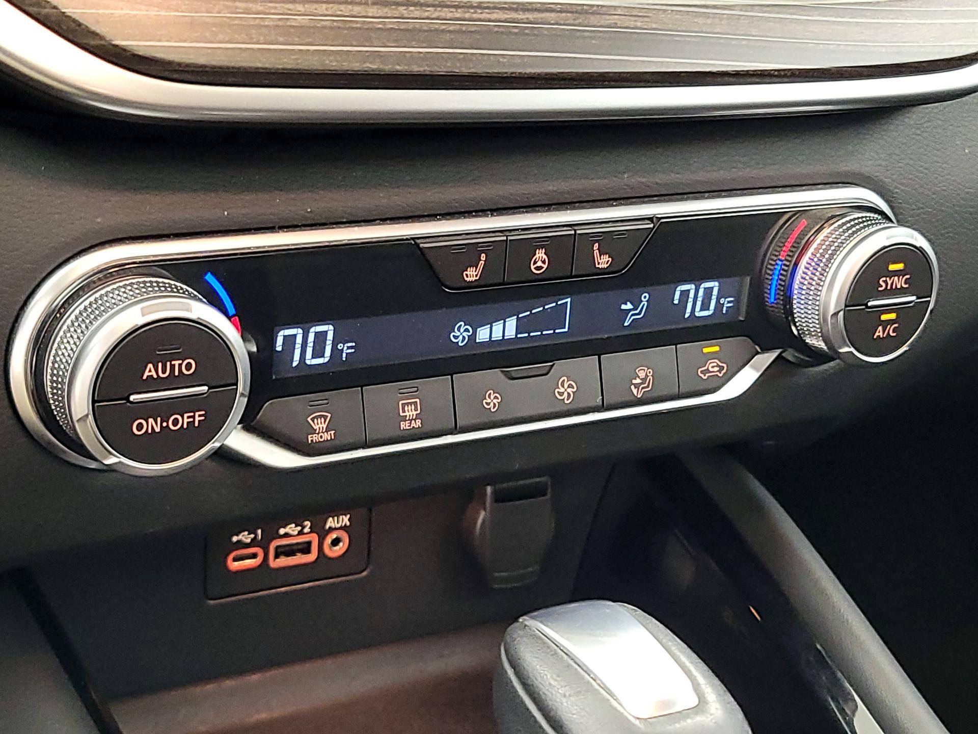 Thumbnail: 2020 Nissan Altima - 17