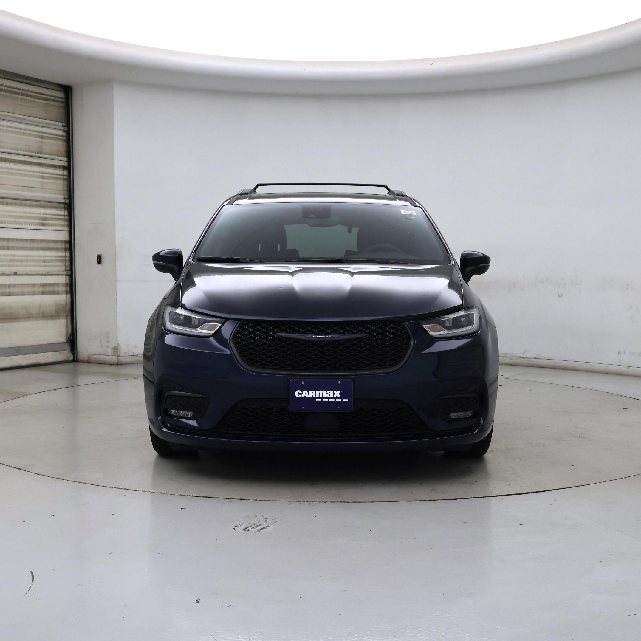 Thumbnail: 2023 Chrysler Pacifica - 5