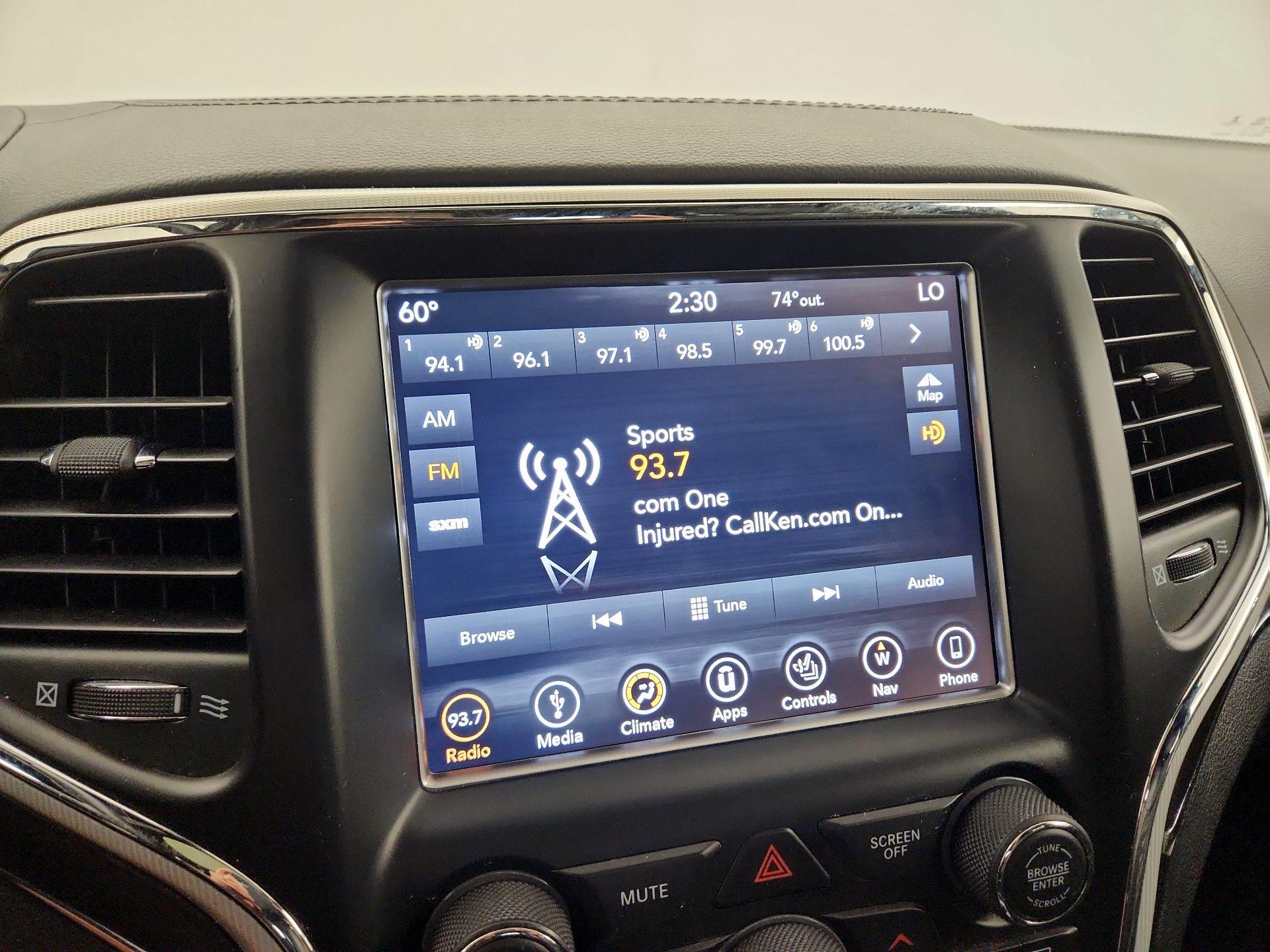 Thumbnail: 2018 Jeep Grand Cherokee - 16