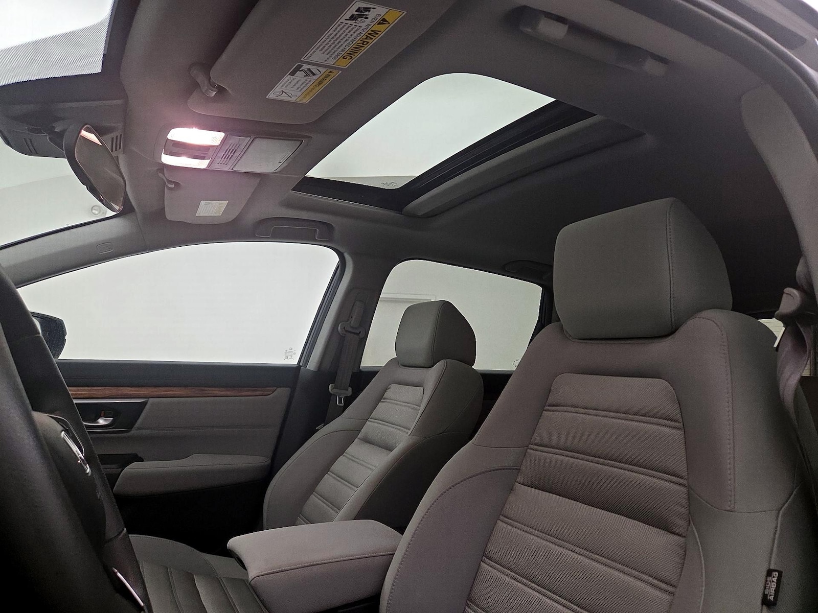 Sunroof(s) & Overhead Airbags