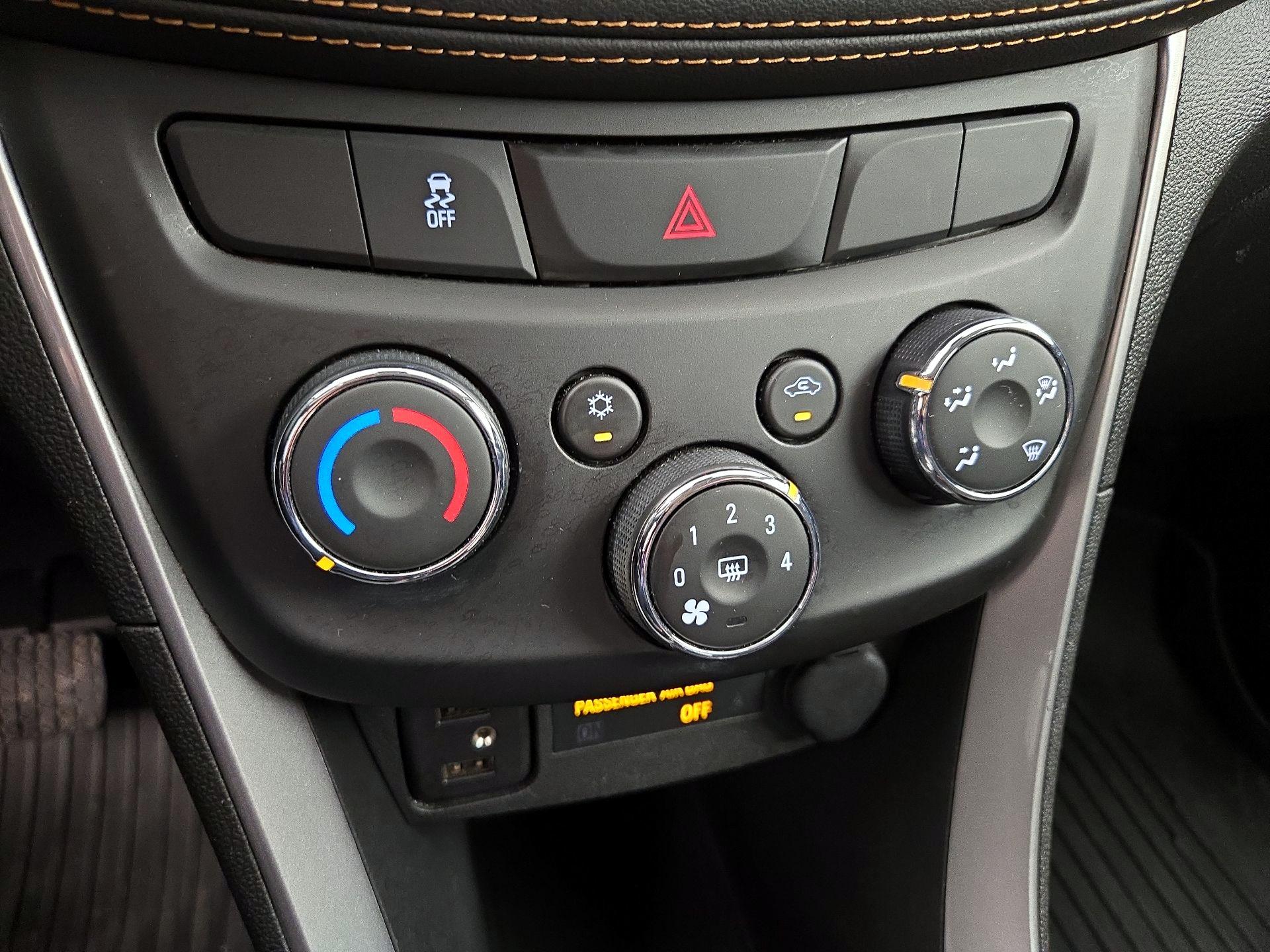 Thumbnail: 2020 Chevrolet Trax - 16