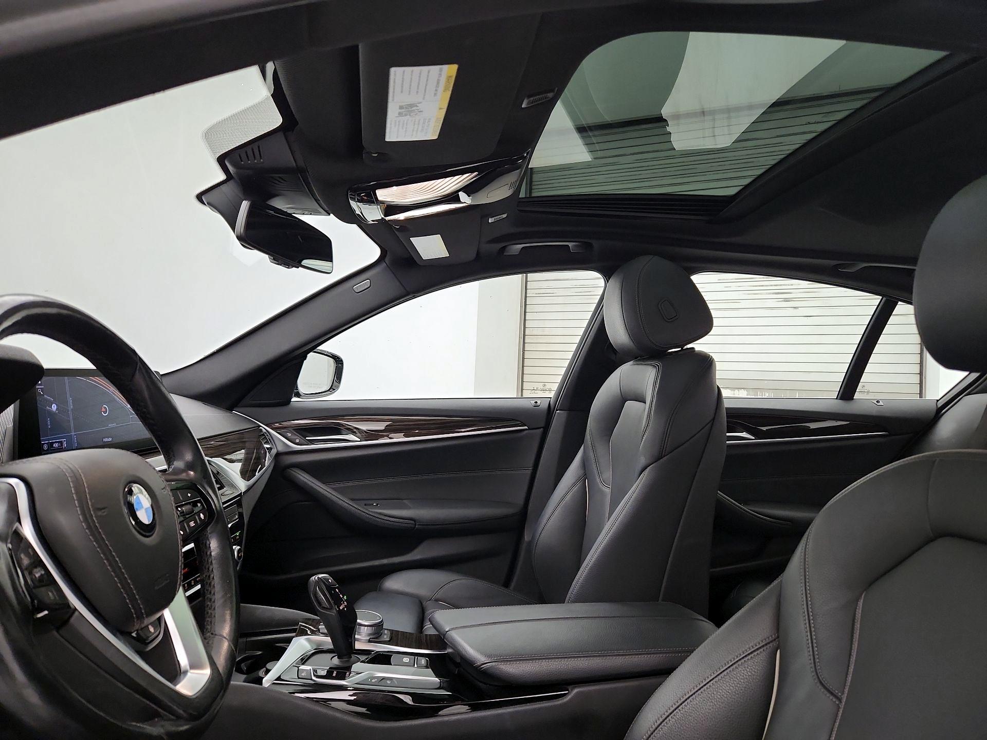 Thumbnail: 2020 BMW 5 Series - 20