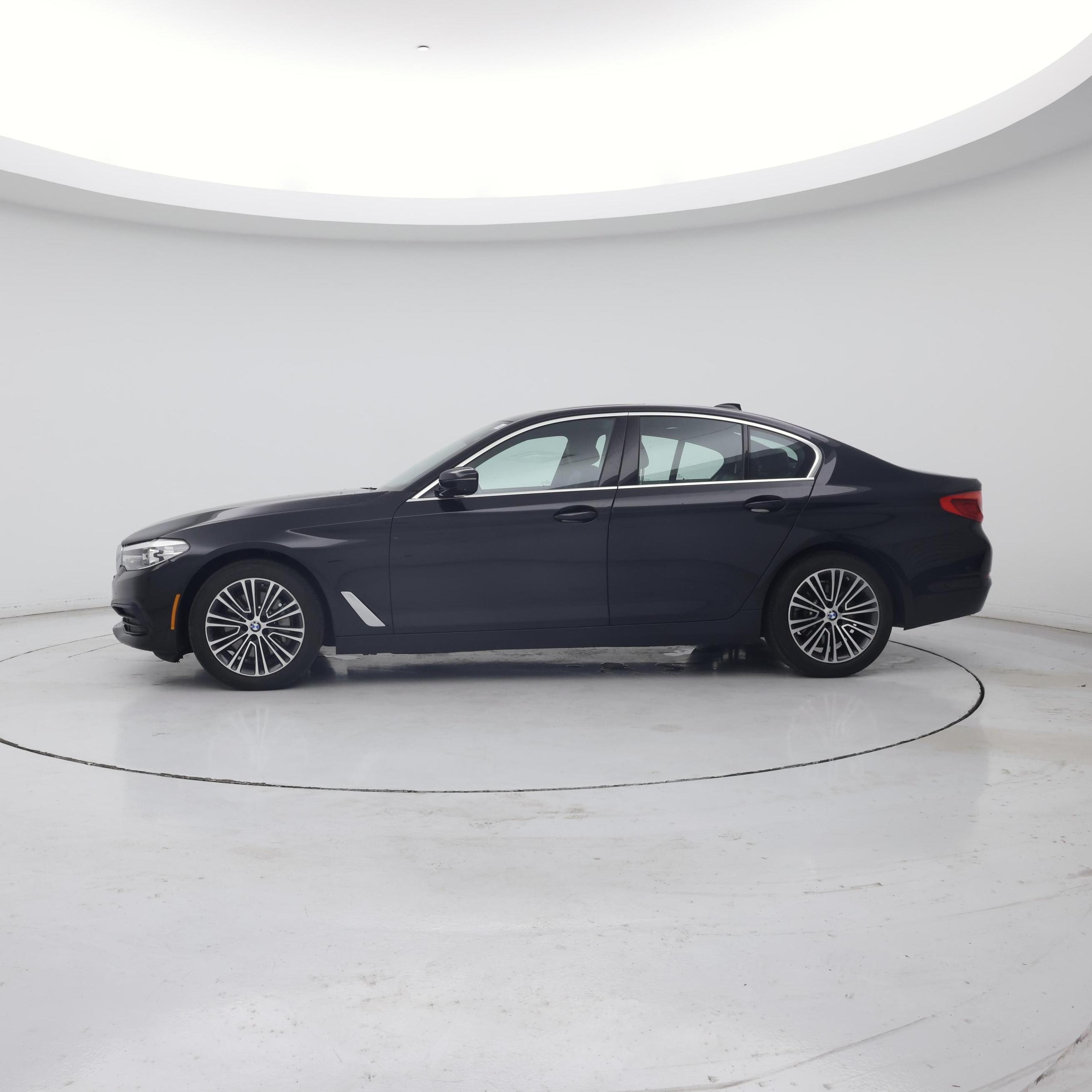 Thumbnail: 2020 BMW 5 Series - 3