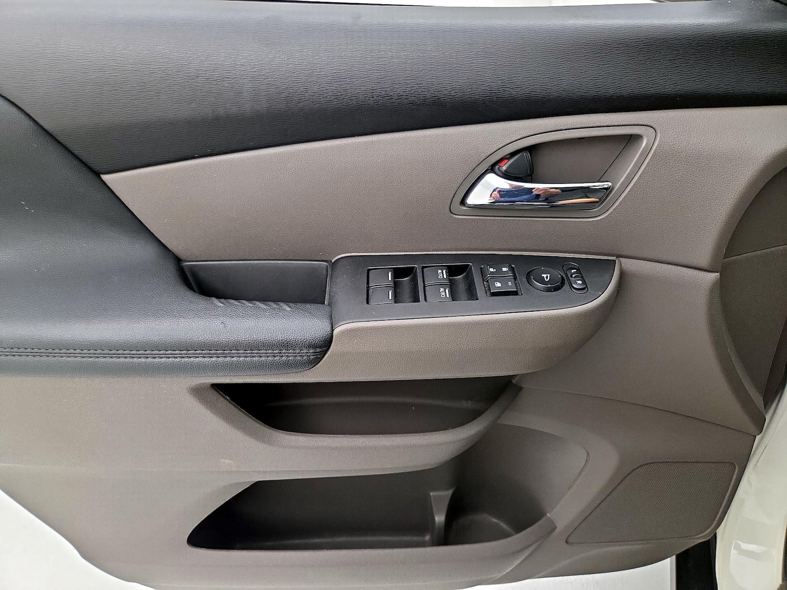 2016 Honda Odyssey EX-L - Photo 13
