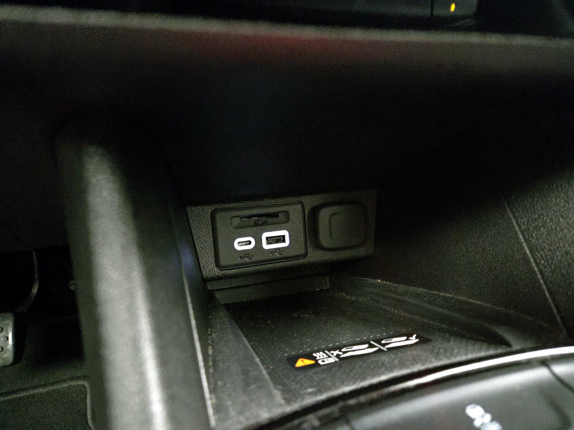 Thumbnail: 2023 Chevrolet Bolt EUV - 18