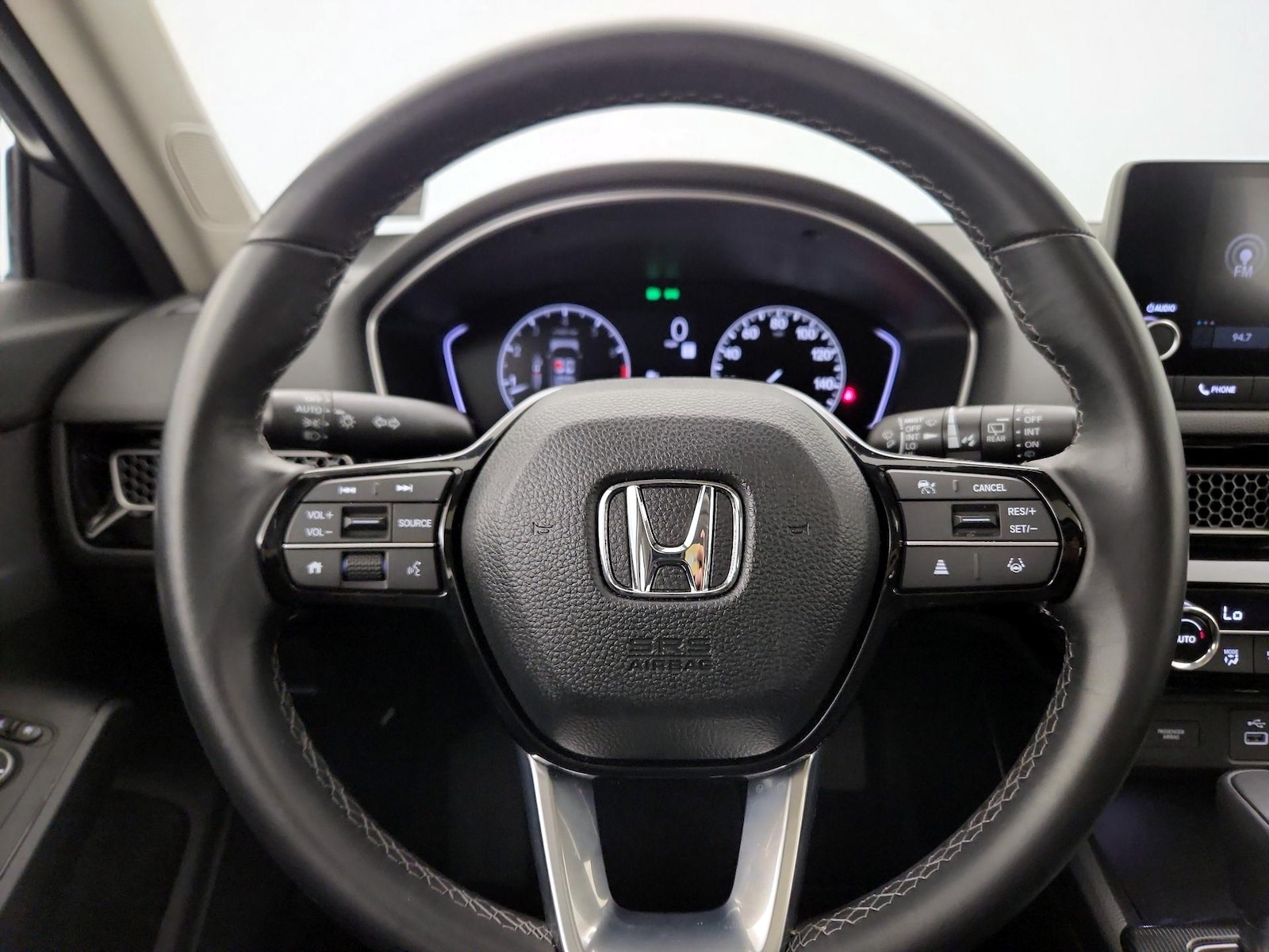 2024 Honda Civic Hatchback EX-L - Photo 11