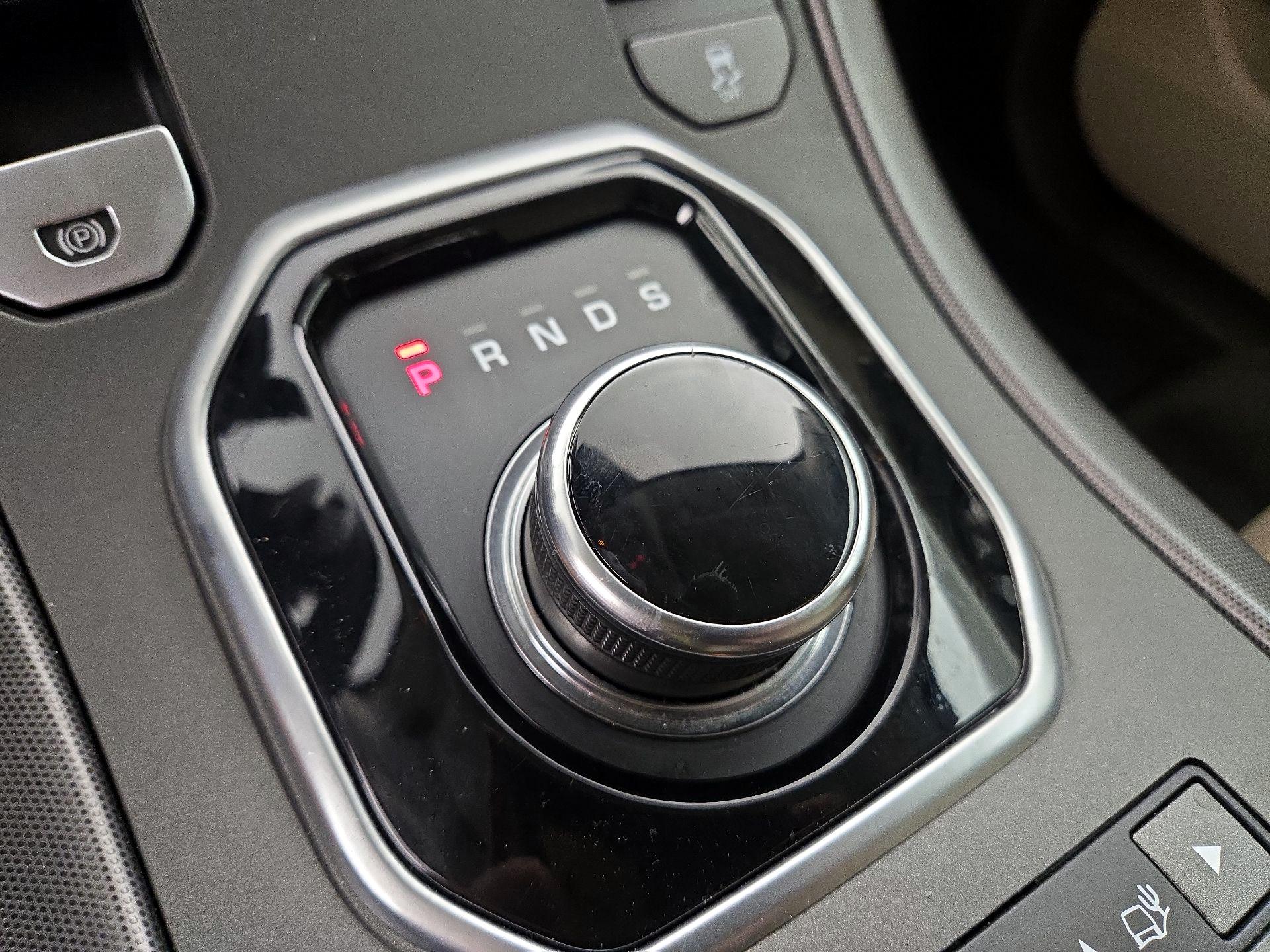 Thumbnail: 2018 Land Rover Range Rover Evoque - 18