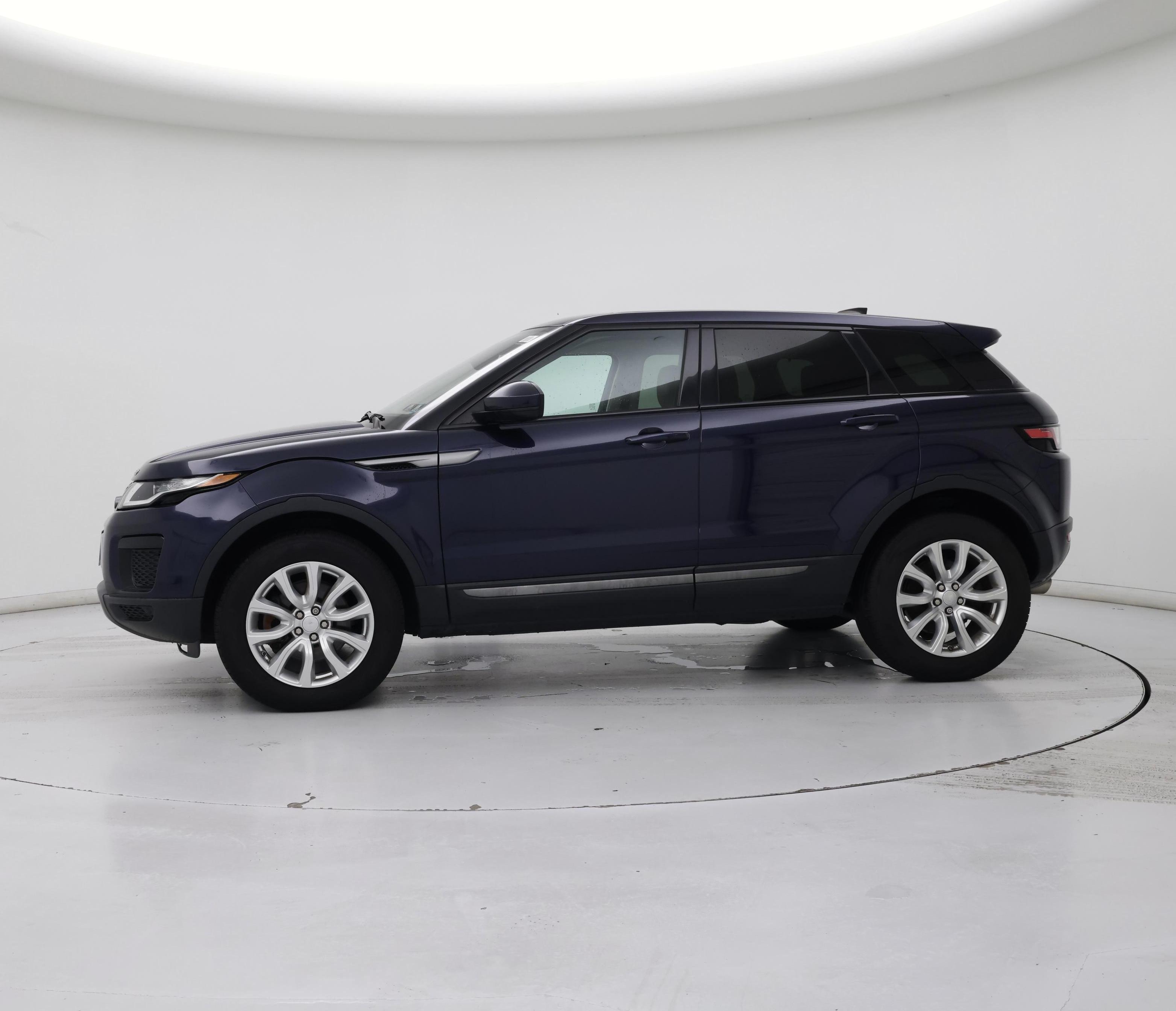 Thumbnail: 2018 Land Rover Range Rover Evoque - 3