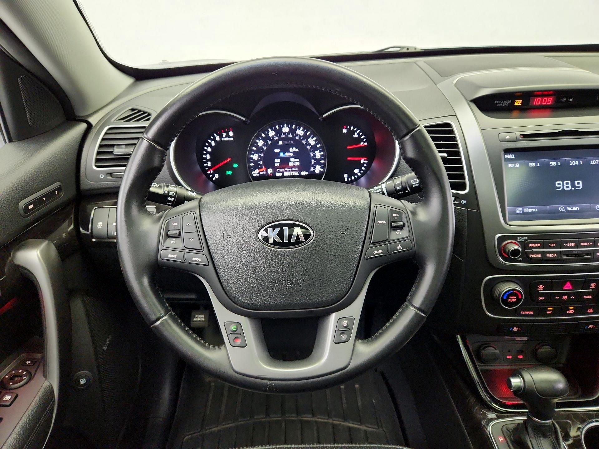 Thumbnail: 2014 Kia Sorento - 10