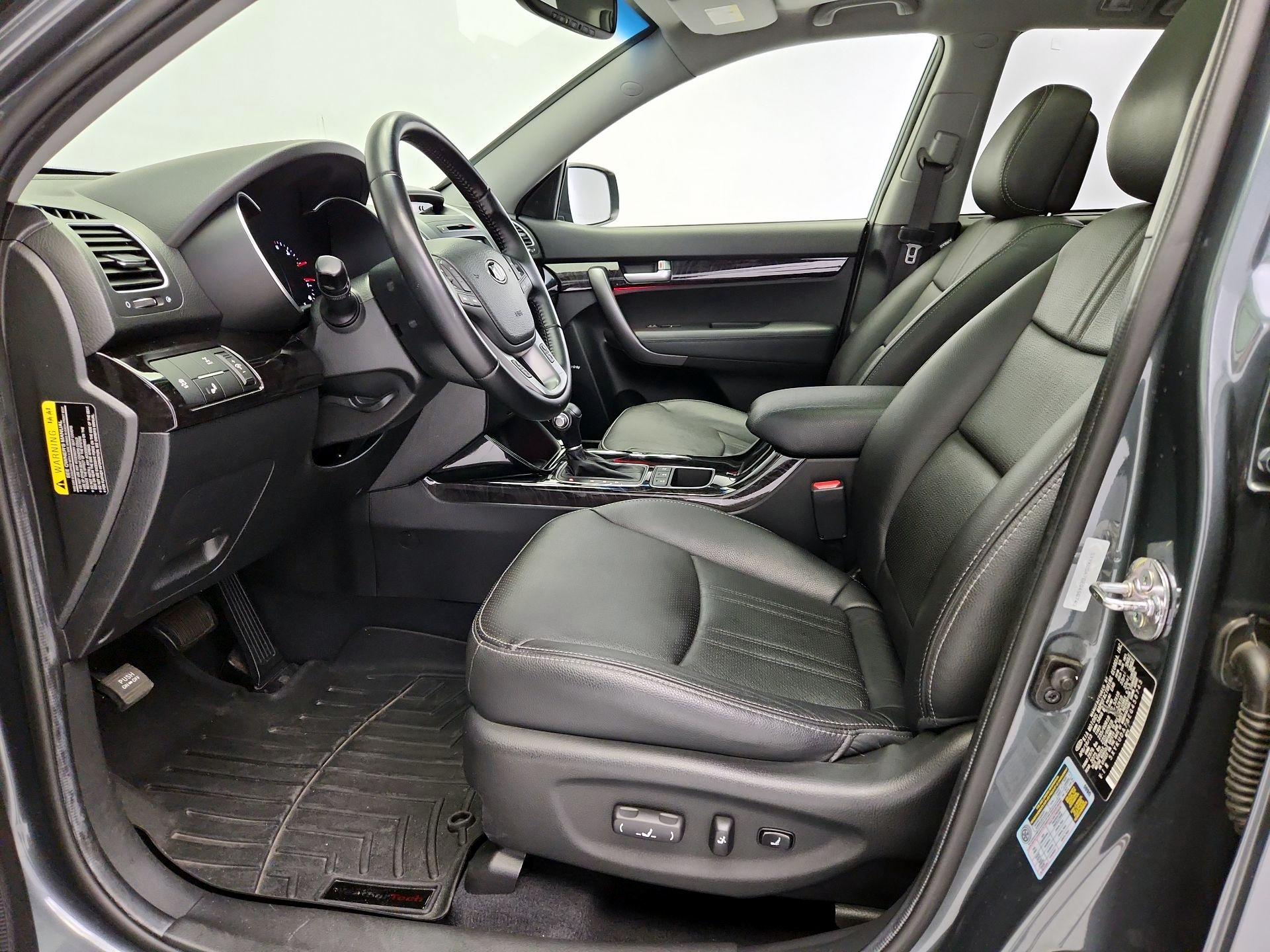 Thumbnail: 2014 Kia Sorento - 11