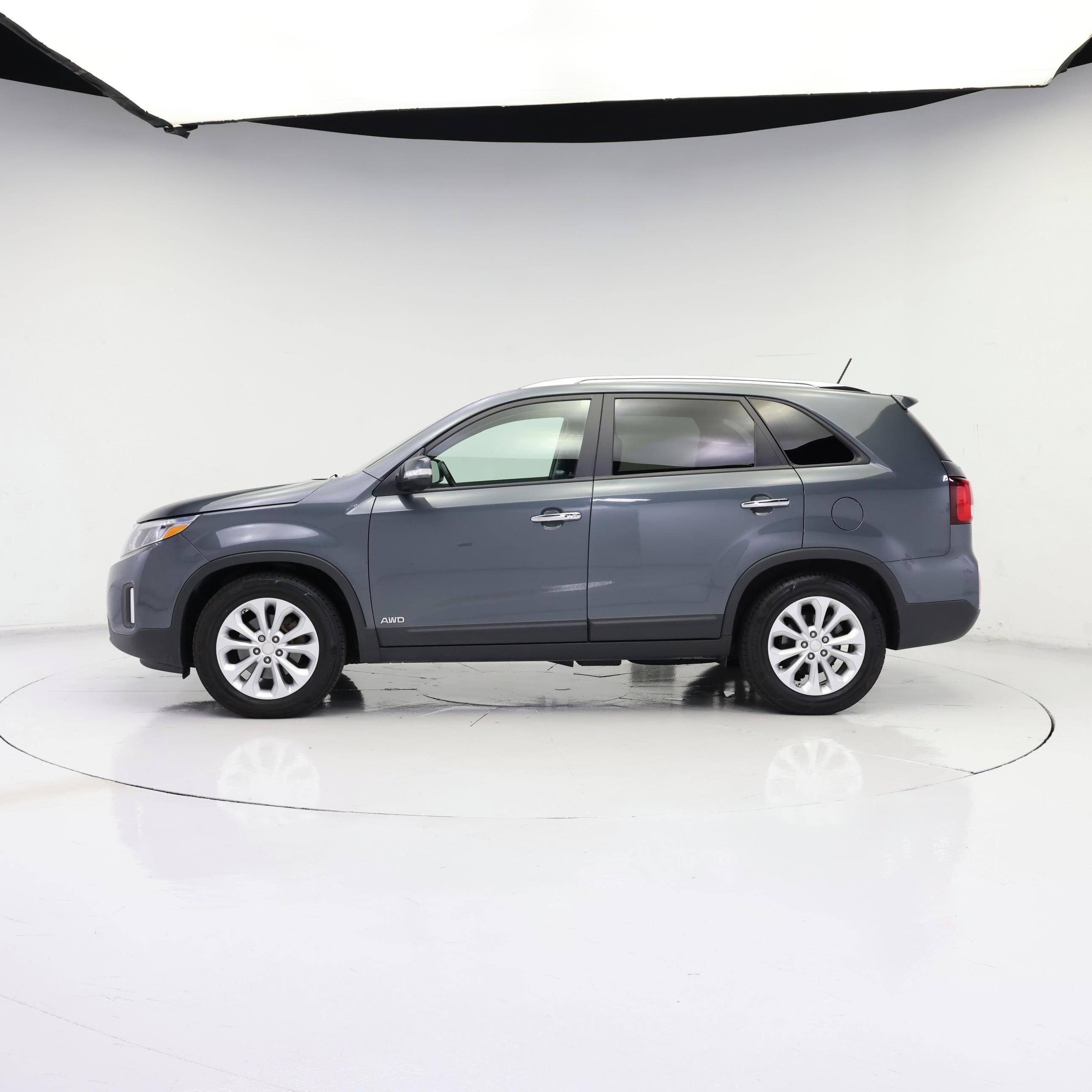 Thumbnail: 2014 Kia Sorento - 3